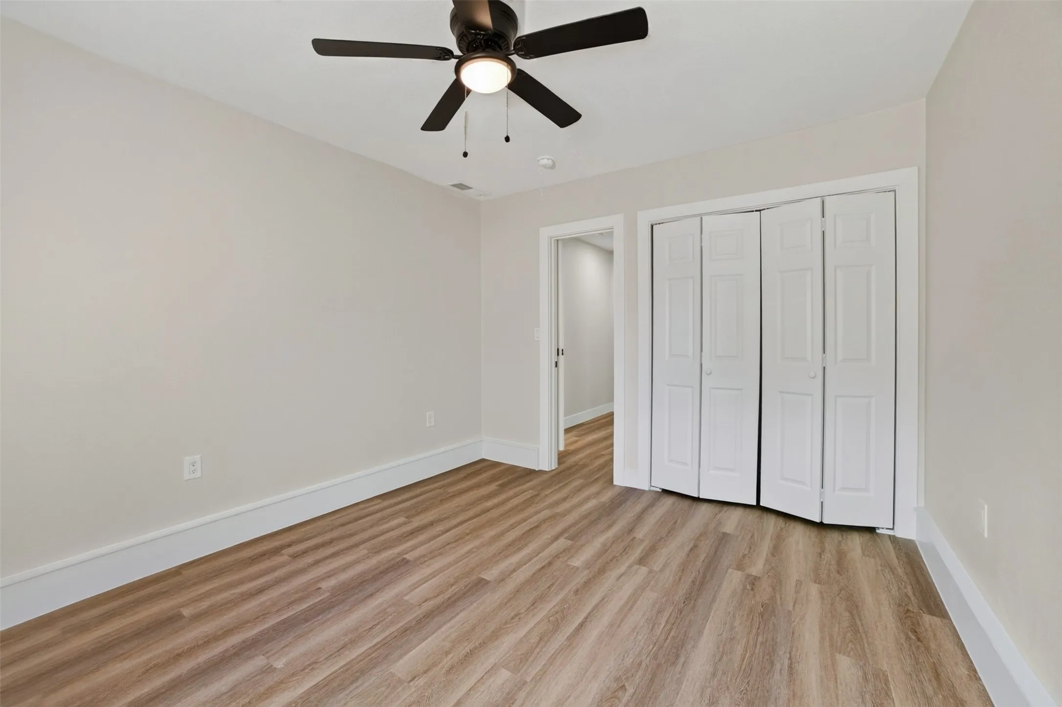 Single Family Residence For Sale in Dallas County , 7717 Woodshire Drive, Dallas, Texas 75232, 4 Bedroom, 2 Bathroom, Garage spaces, 1,254 Sqft, built in 1960, mls#21393565, Real Estate Agent in Dallas, Homes For Sale in Dallas county, Homes For Sale in Dallas, Realtor in Dallas Texas, Real Estate Brokerage Independent Realty Texas, Luminita Cordes Realtor
