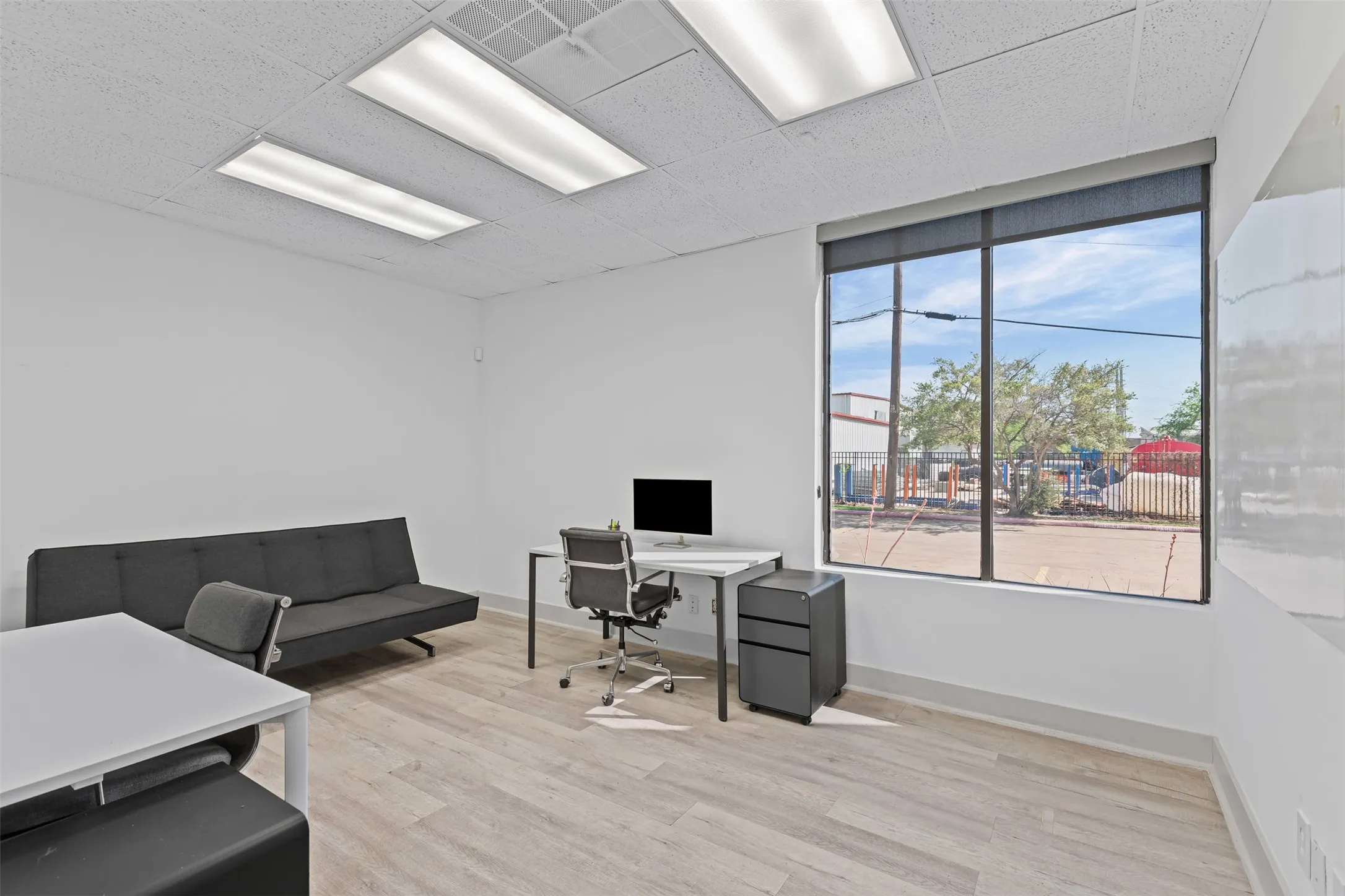 Industrial For Rent in Dallas County , 11127 Shady Trail 104, Dallas, Texas 75229, 0, 0, Garage spaces, 0 Sqft, built in 1981, mls#21393566, Real Estate Agent in Dallas, Homes For Rent in Dallas county, Homes For Rent in Dallas, Realtor in Dallas Texas, Real Estate Brokerage Independent Realty Texas, Luminita Cordes Realtor