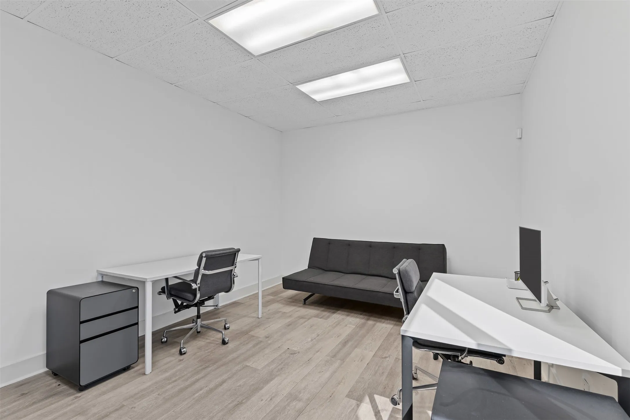 Industrial For Rent in Dallas County , 11127 Shady Trail 104, Dallas, Texas 75229, 0, 0, Garage spaces, 0 Sqft, built in 1981, mls#21393566, Real Estate Agent in Dallas, Homes For Rent in Dallas county, Homes For Rent in Dallas, Realtor in Dallas Texas, Real Estate Brokerage Independent Realty Texas, Luminita Cordes Realtor