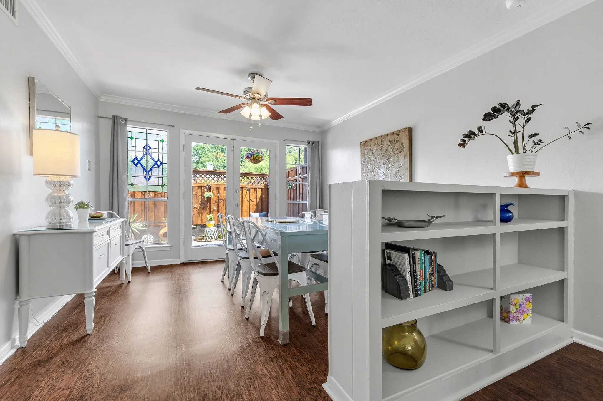 Condominium For Sale in Dallas County , 7605 Woodthrush Drive, Dallas, Texas 75230, 3 Bedroom, 3 Bathroom, Garage spaces, 1,535 Sqft, built in 1969, mls#21393570, Real Estate Agent in Dallas, Homes For Sale in Dallas county, Homes For Sale in Dallas, Realtor in Dallas Texas, Real Estate Brokerage Independent Realty Texas, Luminita Cordes Realtor