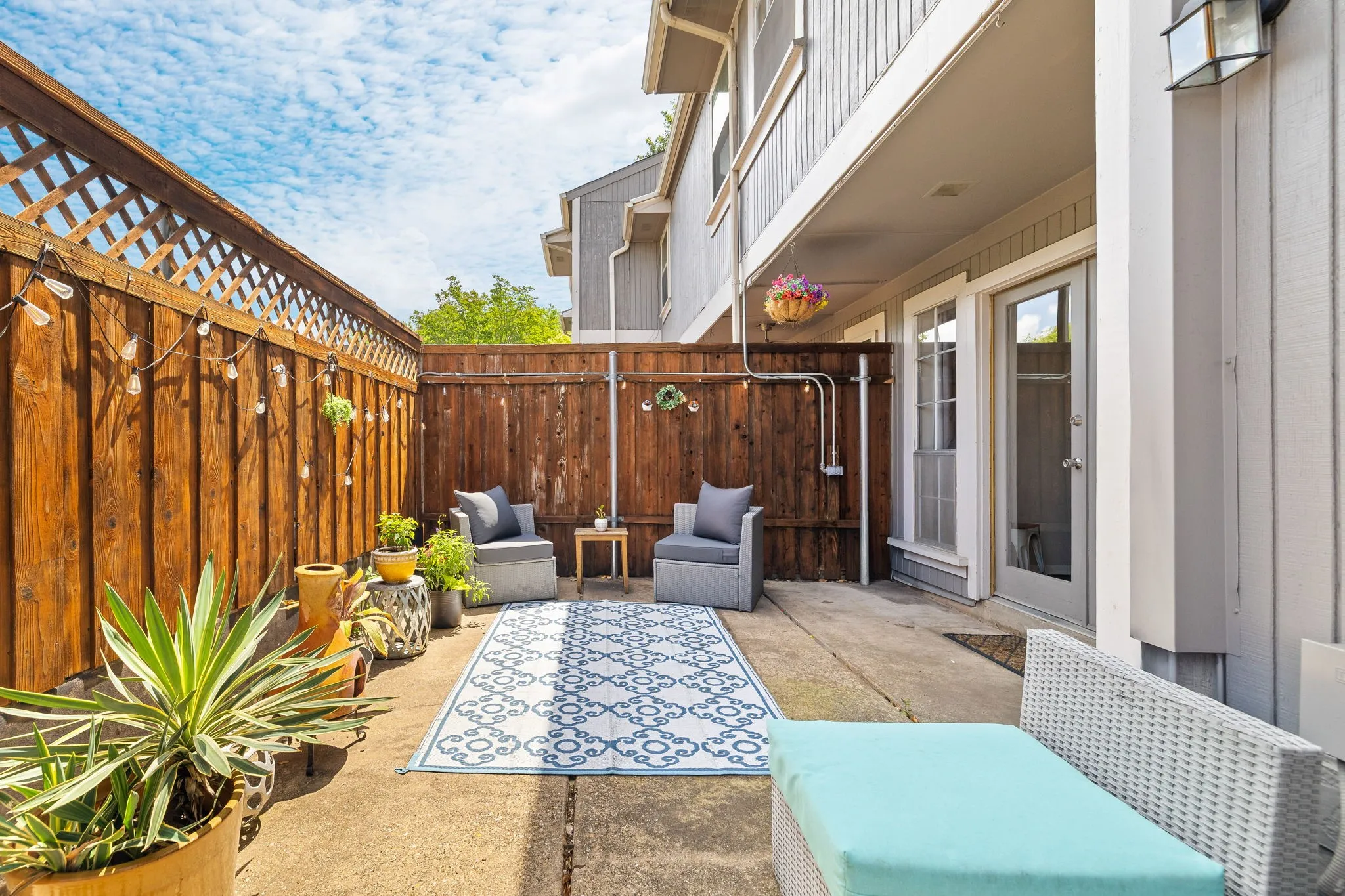 Condominium For Sale in Dallas County , 7605 Woodthrush Drive, Dallas, Texas 75230, 3 Bedroom, 3 Bathroom, Garage spaces, 1,535 Sqft, built in 1969, mls#21393570, Real Estate Agent in Dallas, Homes For Sale in Dallas county, Homes For Sale in Dallas, Realtor in Dallas Texas, Real Estate Brokerage Independent Realty Texas, Luminita Cordes Realtor