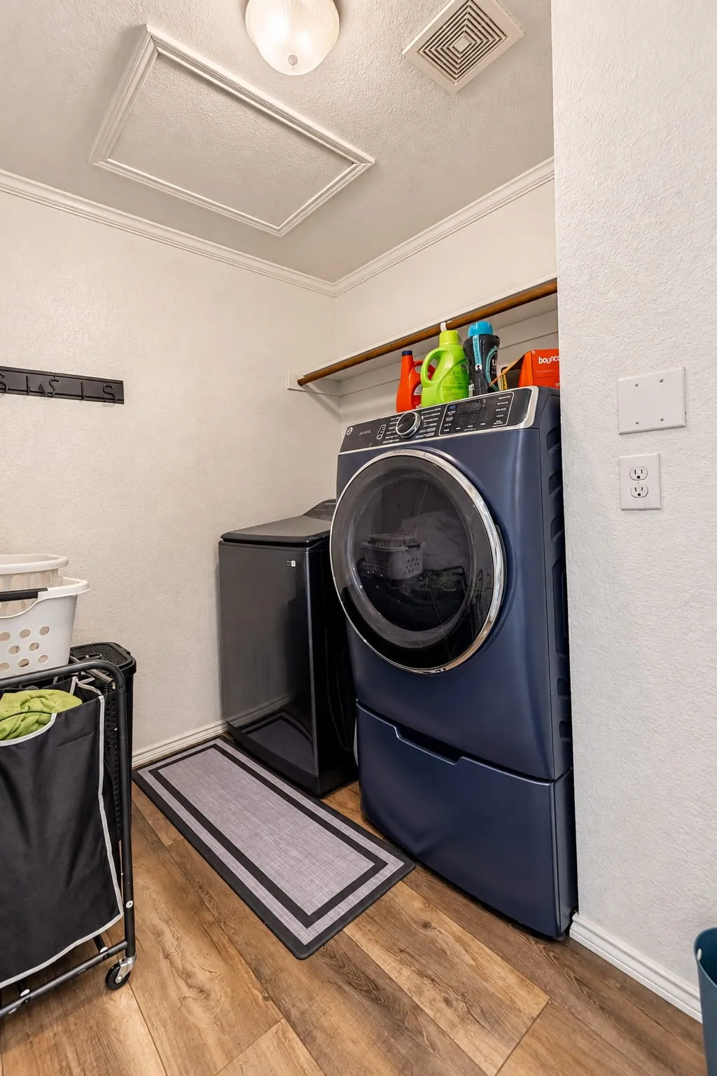 Single Family Residence For Sale in Tarrant County , 6261 Bollard Drive, Fort Worth, Texas 76179, 4 Bedroom, 3 Bathroom, 2 Garage spaces, 2,702 Sqft, built in 2017, mls#21393208, Real Estate Agent in Fort Worth, Homes For Sale in Tarrant county, Homes For Sale in Fort Worth, Realtor in Fort Worth Texas, Real Estate Brokerage Independent Realty Texas, Luminita Cordes Realtor