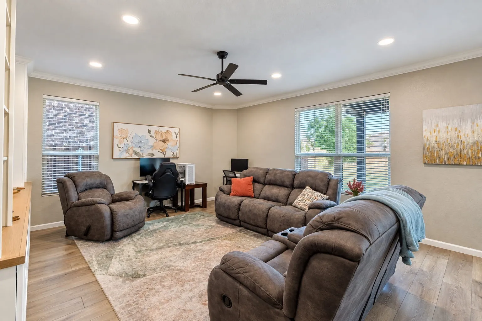 Single Family Residence For Sale in Tarrant County , 6261 Bollard Drive, Fort Worth, Texas 76179, 4 Bedroom, 3 Bathroom, 2 Garage spaces, 2,702 Sqft, built in 2017, mls#21393208, Real Estate Agent in Fort Worth, Homes For Sale in Tarrant county, Homes For Sale in Fort Worth, Realtor in Fort Worth Texas, Real Estate Brokerage Independent Realty Texas, Luminita Cordes Realtor