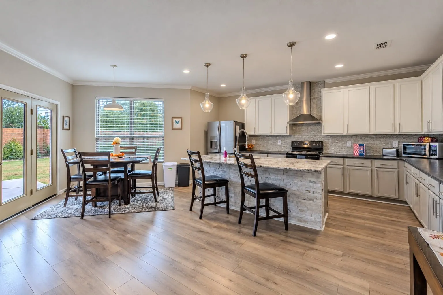 Single Family Residence For Sale in Tarrant County , 6261 Bollard Drive, Fort Worth, Texas 76179, 4 Bedroom, 3 Bathroom, 2 Garage spaces, 2,702 Sqft, built in 2017, mls#21393208, Real Estate Agent in Fort Worth, Homes For Sale in Tarrant county, Homes For Sale in Fort Worth, Realtor in Fort Worth Texas, Real Estate Brokerage Independent Realty Texas, Luminita Cordes Realtor