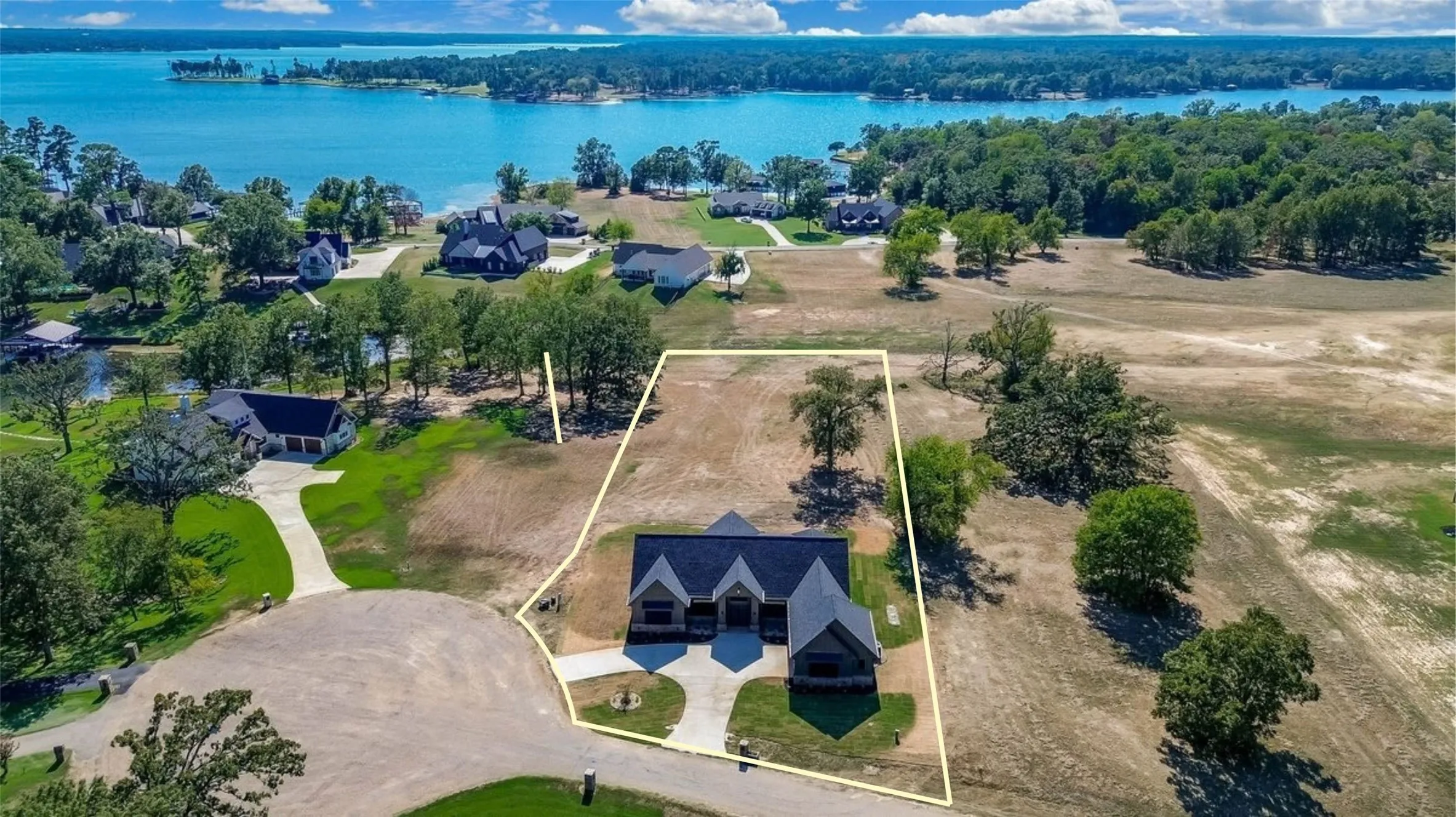 Single Family Residence For Sale in Titus County , 272 Private Rd 2713, Mt Pleasant, Texas 75455, 3 Bedroom, 3 Bathroom, 2 Garage spaces, 2,769 Sqft, built in 2026, mls#21393525, Real Estate Agent in Mt Pleasant, Homes For Sale in Titus county, Homes For Sale in Mt Pleasant, Realtor in Mt Pleasant Texas, Real Estate Brokerage Independent Realty Texas, Luminita Cordes Realtor