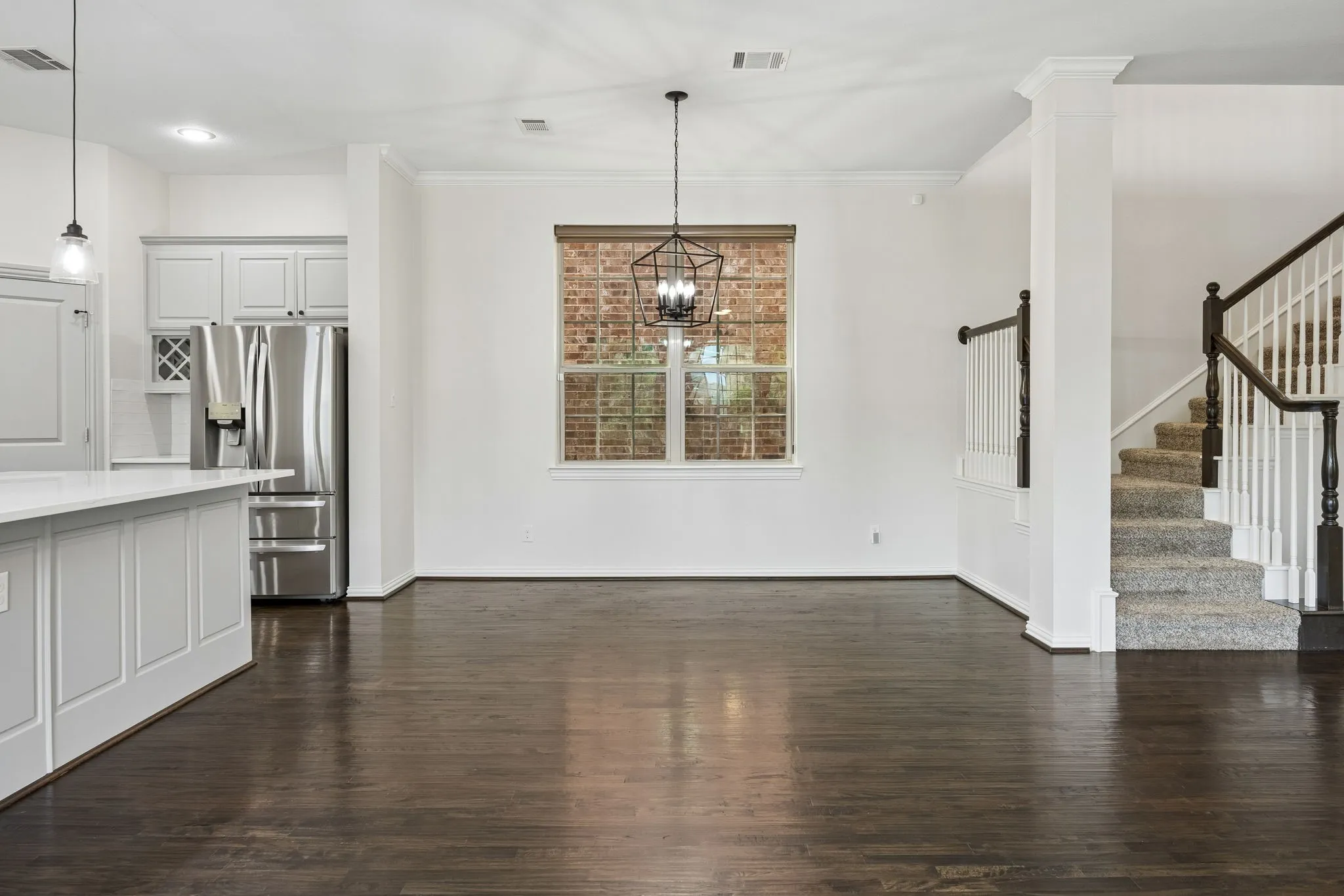 Single Family Residence For Sale in Dallas County , 6685 Escena Boulevard, Irving, Texas 75039, 4 Bedroom, 5 Bathroom, 2 Garage spaces, 2,907 Sqft, built in 2012, mls#21392583, Real Estate Agent in Irving, Homes For Sale in Dallas county, Homes For Sale in Irving, Realtor in Irving Texas, Real Estate Brokerage Independent Realty Texas, Luminita Cordes Realtor