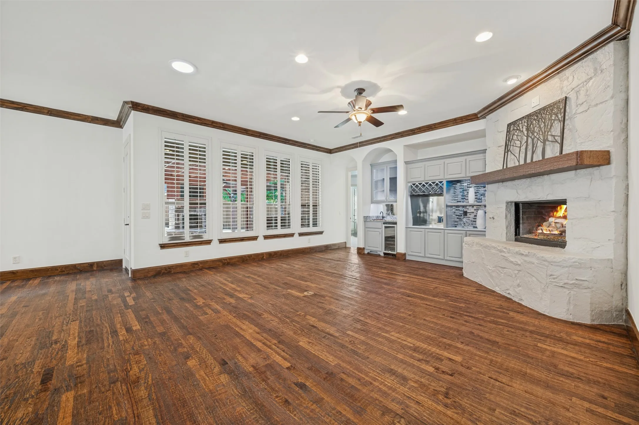 Single Family Residence For Sale in Collin County , 2105 Camden, Mc Kinney, Texas 75070, 3 Bedroom, 3 Bathroom, 2 Garage spaces, 2,778 Sqft, built in 2006, mls#21380202, Real Estate Agent in Mc Kinney, Homes For Sale in Collin county, Homes For Sale in Mc Kinney, Realtor in Mc Kinney Texas, Real Estate Brokerage Independent Realty Texas, Luminita Cordes Realtor