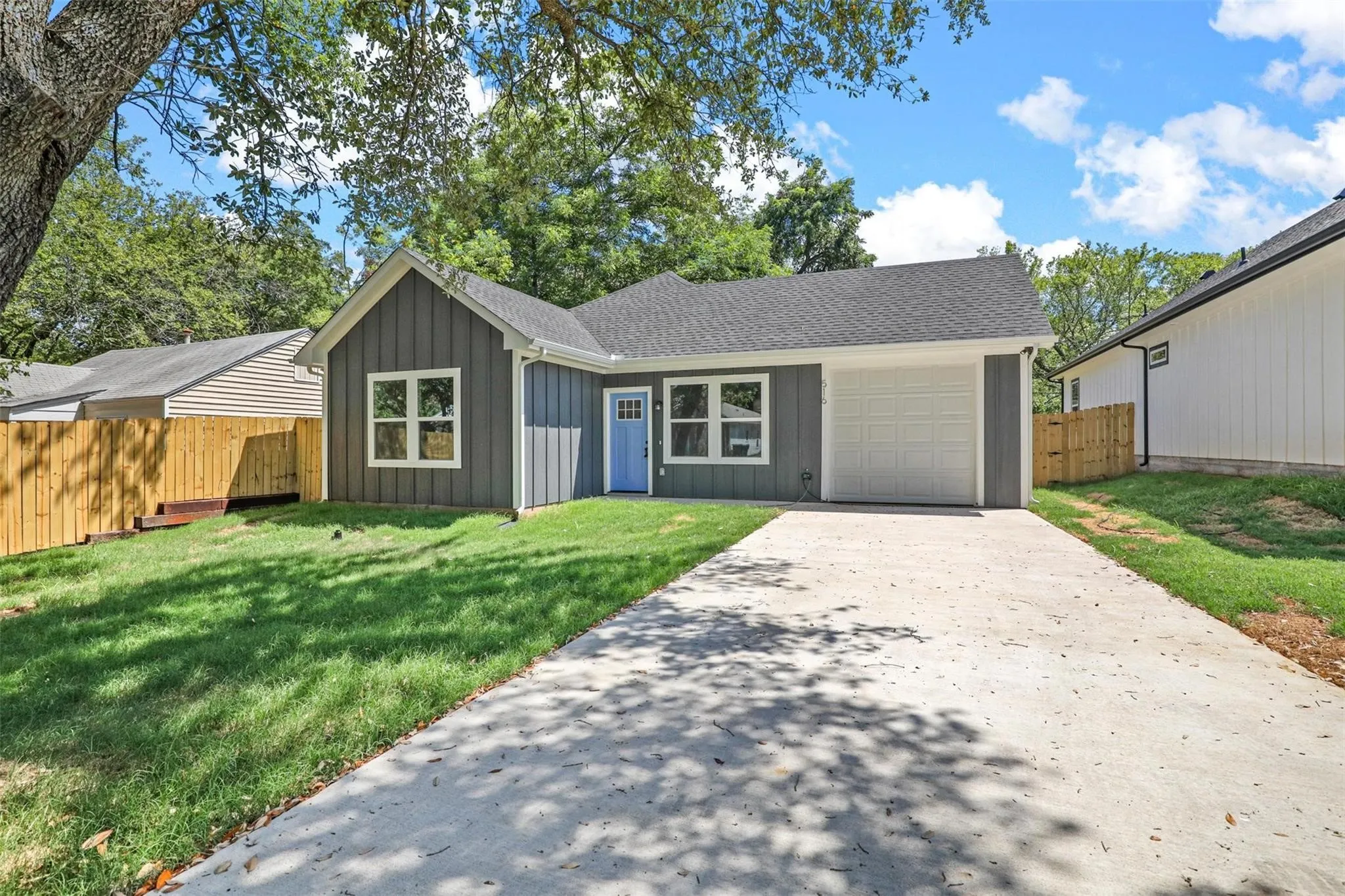 Single Family Residence For Rent