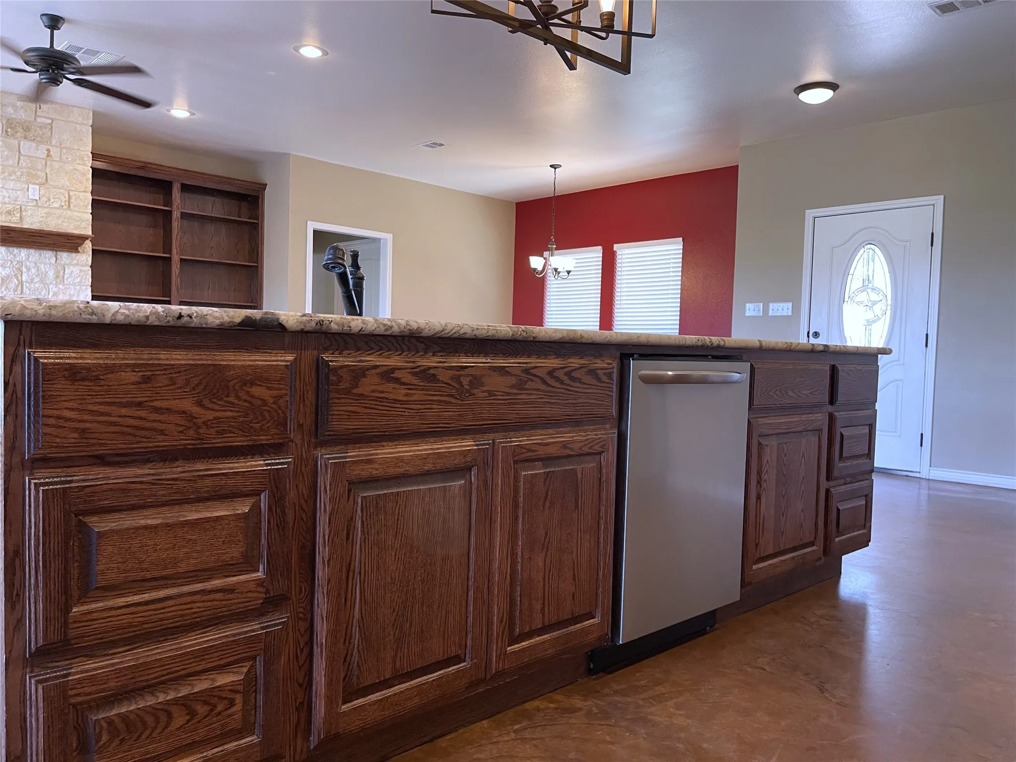 Single Family Residence For Sale in Freestone County , 207 Northline Road, Teague, Texas 75860, 3 Bedroom, 2 Bathroom, 2 Garage spaces, 1,953 Sqft, built in 2017, mls#21392337, Real Estate Agent in Teague, Homes For Sale in Freestone county, Homes For Sale in Teague, Realtor in Teague Texas, Real Estate Brokerage Independent Realty Texas, Luminita Cordes Realtor