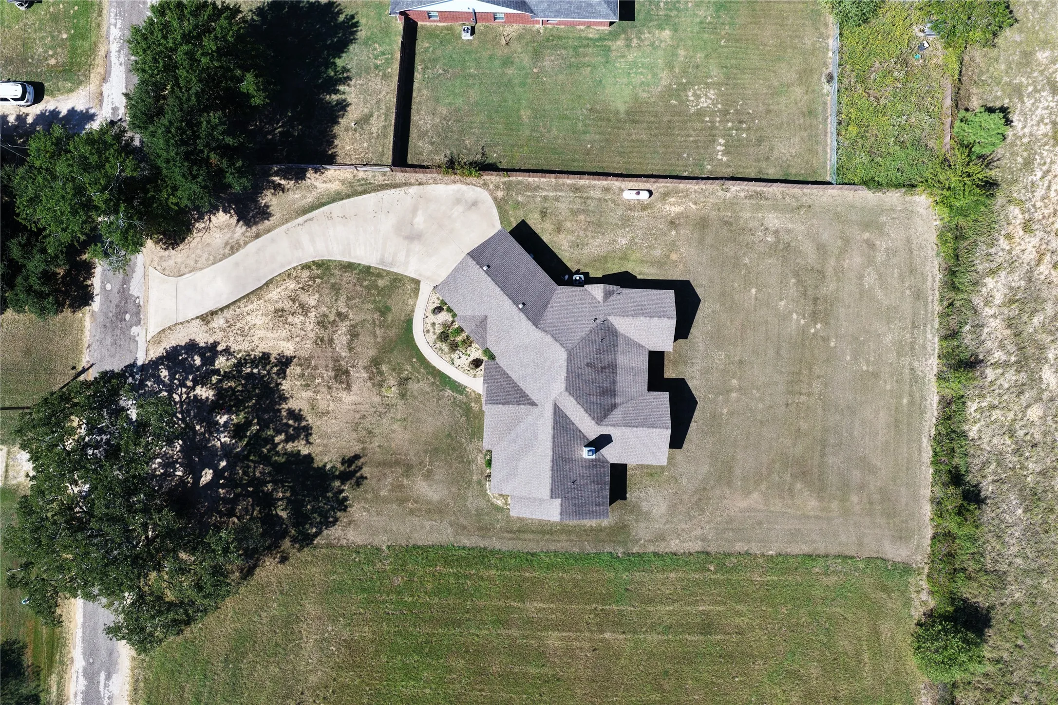 Single Family Residence For Sale in Freestone County , 207 Northline Road, Teague, Texas 75860, 3 Bedroom, 2 Bathroom, 2 Garage spaces, 1,953 Sqft, built in 2017, mls#21392337, Real Estate Agent in Teague, Homes For Sale in Freestone county, Homes For Sale in Teague, Realtor in Teague Texas, Real Estate Brokerage Independent Realty Texas, Luminita Cordes Realtor