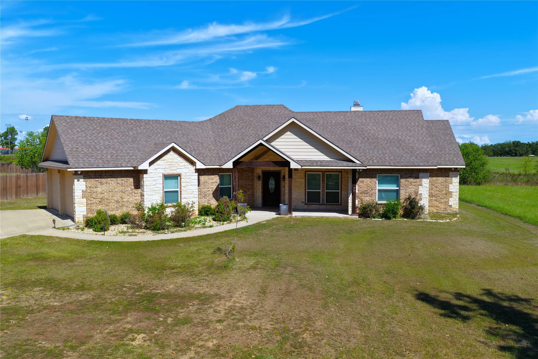 207 Northline, Teague
