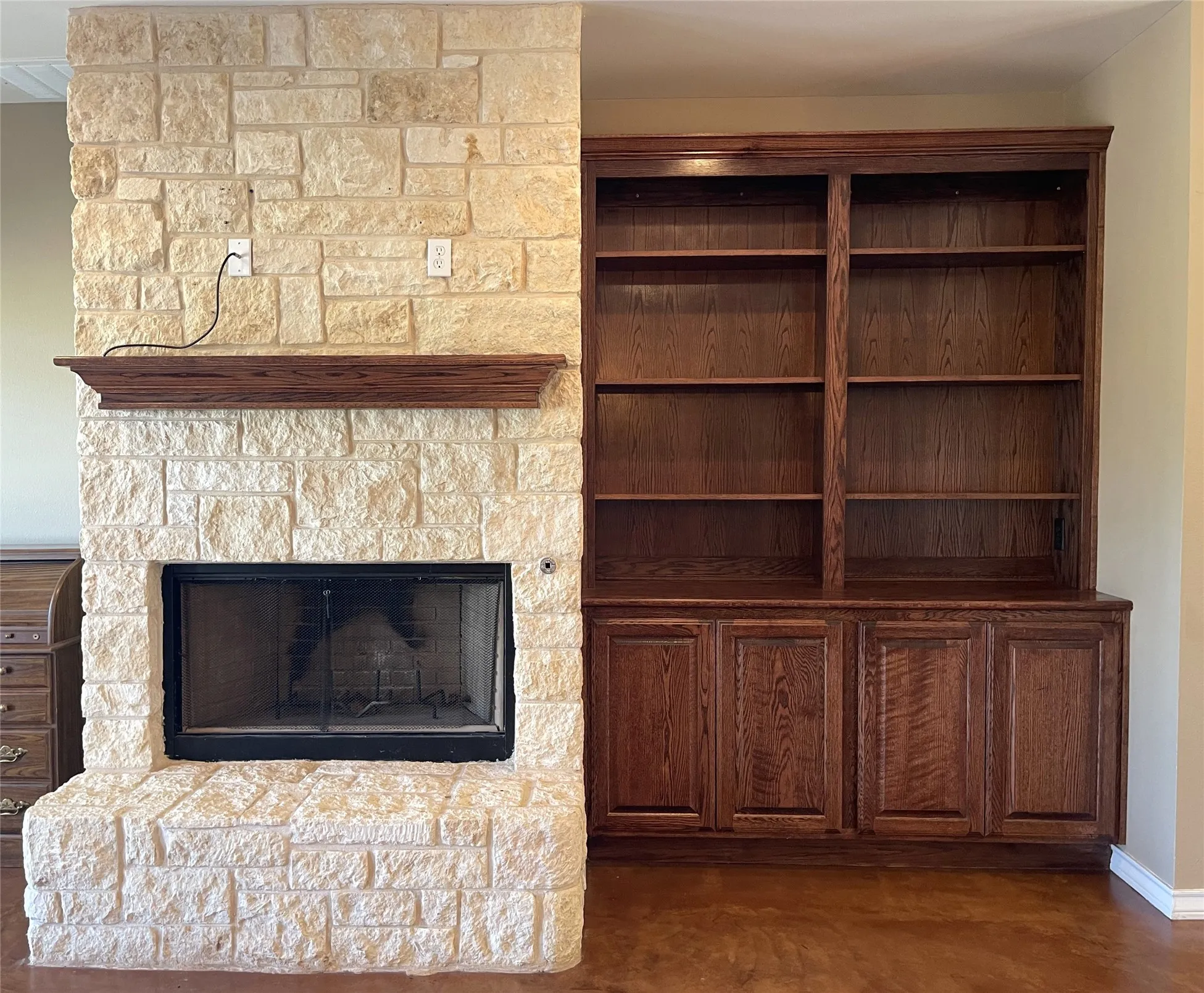 Fireplace, Built-In Cabinets