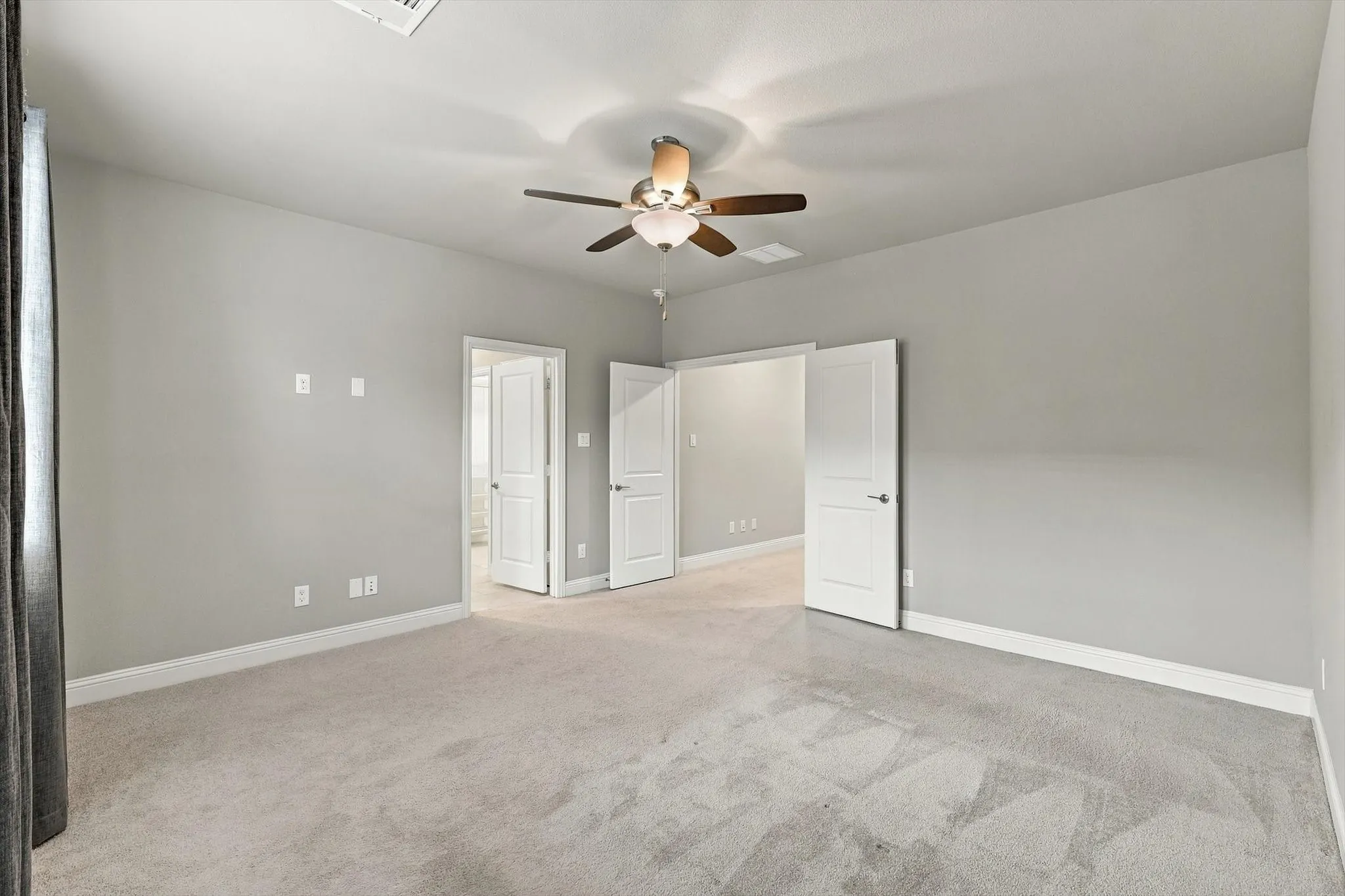Townhouse For Rent in Collin County , 17764 Agave Lane, Dallas, Texas 75252, 3 Bedroom, 3 Bathroom, 2 Garage spaces, 1,921 Sqft, built in 2017, mls#21393577, Real Estate Agent in Dallas, Homes For Rent in Collin county, Homes For Rent in Dallas, Realtor in Dallas Texas, Real Estate Brokerage Independent Realty Texas, Luminita Cordes Realtor