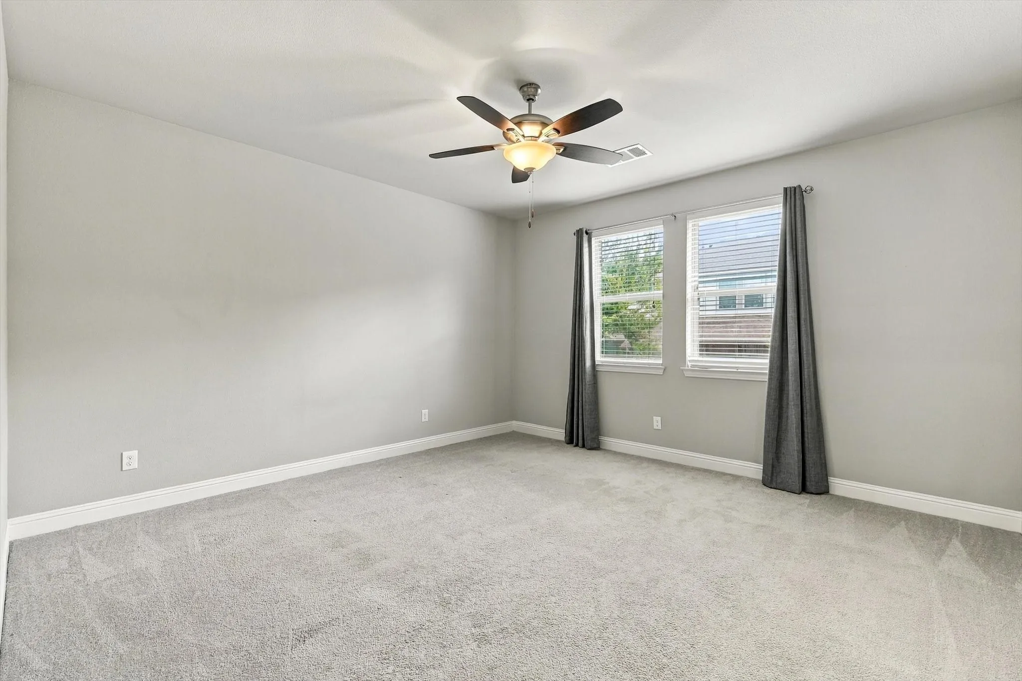 Townhouse For Rent in Collin County , 17764 Agave Lane, Dallas, Texas 75252, 3 Bedroom, 3 Bathroom, 2 Garage spaces, 1,921 Sqft, built in 2017, mls#21393577, Real Estate Agent in Dallas, Homes For Rent in Collin county, Homes For Rent in Dallas, Realtor in Dallas Texas, Real Estate Brokerage Independent Realty Texas, Luminita Cordes Realtor