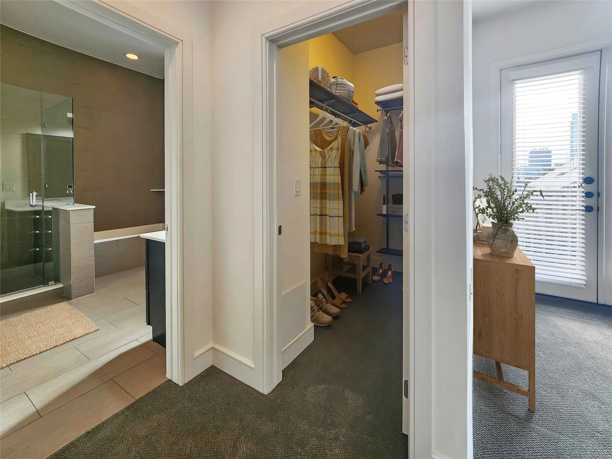 Townhouse For Rent in Dallas County , 2525 State Street 1110, Dallas, Texas 75201, 3 Bedroom, 4 Bathroom, 3 Garage spaces, 2,282 Sqft, built in 2016, mls#21393578, Real Estate Agent in Dallas, Homes For Rent in Dallas county, Homes For Rent in Dallas, Realtor in Dallas Texas, Real Estate Brokerage Independent Realty Texas, Luminita Cordes Realtor