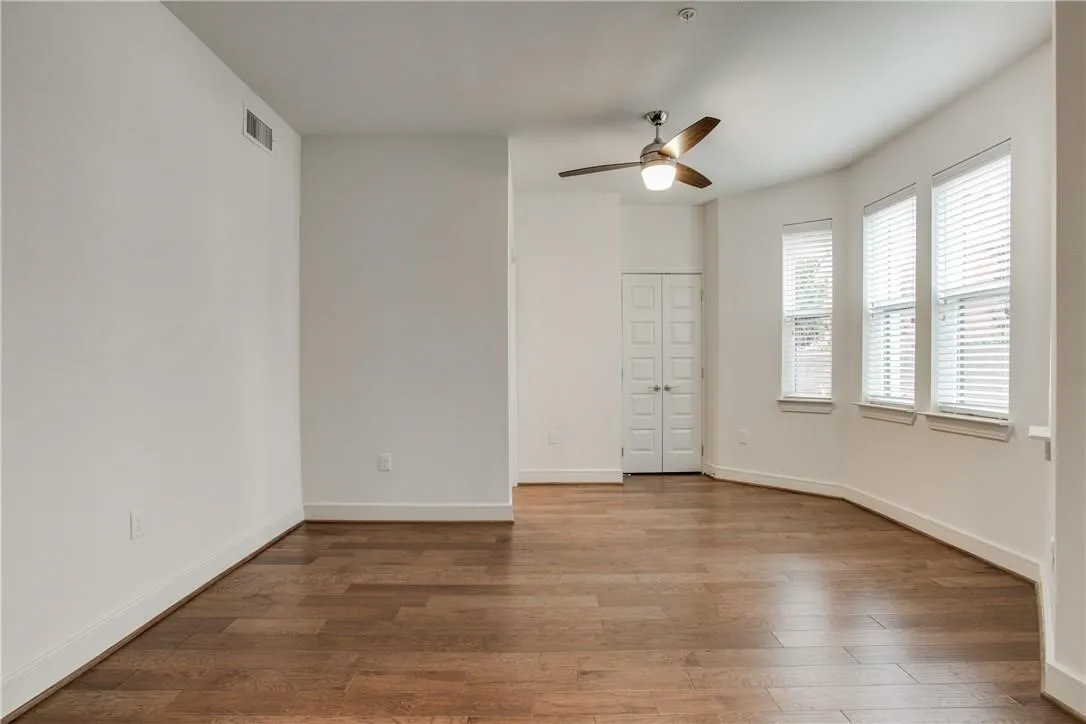Townhouse For Rent in Dallas County , 2525 State Street 1110, Dallas, Texas 75201, 3 Bedroom, 4 Bathroom, 3 Garage spaces, 2,282 Sqft, built in 2016, mls#21393578, Real Estate Agent in Dallas, Homes For Rent in Dallas county, Homes For Rent in Dallas, Realtor in Dallas Texas, Real Estate Brokerage Independent Realty Texas, Luminita Cordes Realtor