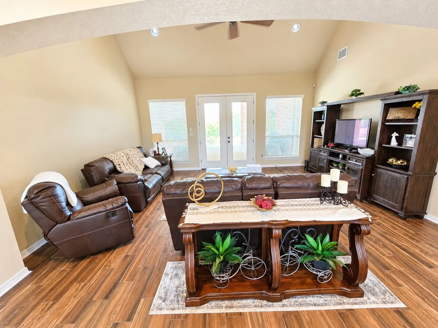 Single Family Residence For Sale in Bell County , 144 Indian Ridge Road, Belton, Texas 76513, 6 Bedroom, 4 Bathroom, 3 Garage spaces, 3,988 Sqft, built in 2018, mls#21393527, Real Estate Agent in Belton, Homes For Sale in Bell county, Homes For Sale in Belton, Realtor in Belton Texas, Real Estate Brokerage Independent Realty Texas, Luminita Cordes Realtor