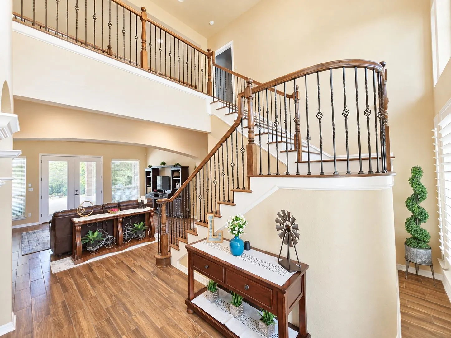 Single Family Residence For Sale in Bell County , 144 Indian Ridge Road, Belton, Texas 76513, 6 Bedroom, 4 Bathroom, 3 Garage spaces, 3,988 Sqft, built in 2018, mls#21393527, Real Estate Agent in Belton, Homes For Sale in Bell county, Homes For Sale in Belton, Realtor in Belton Texas, Real Estate Brokerage Independent Realty Texas, Luminita Cordes Realtor