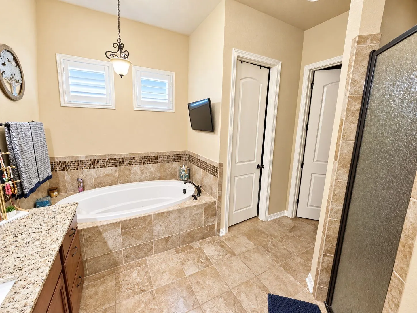 Single Family Residence For Sale in Bell County , 144 Indian Ridge Road, Belton, Texas 76513, 6 Bedroom, 4 Bathroom, 3 Garage spaces, 3,988 Sqft, built in 2018, mls#21393527, Real Estate Agent in Belton, Homes For Sale in Bell county, Homes For Sale in Belton, Realtor in Belton Texas, Real Estate Brokerage Independent Realty Texas, Luminita Cordes Realtor