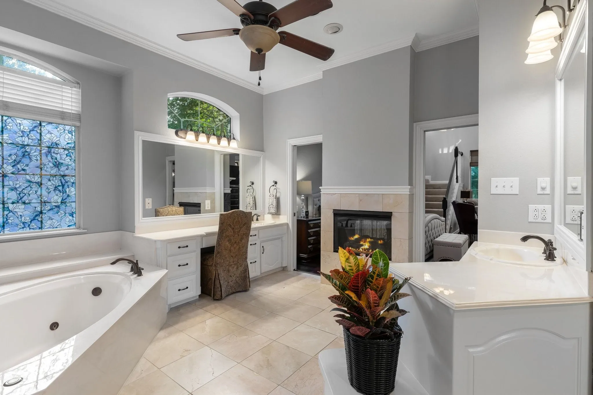 Single Family Residence For Sale in Tarrant County , 303 Covington Way, Colleyville, Texas 76034, 4 Bedroom, 4 Bathroom, 3 Garage spaces, 4,892 Sqft, built in 1991, mls#21393331, Real Estate Agent in Colleyville, Homes For Sale in Tarrant county, Homes For Sale in Colleyville, Realtor in Colleyville Texas, Real Estate Brokerage Independent Realty Texas, Luminita Cordes Realtor