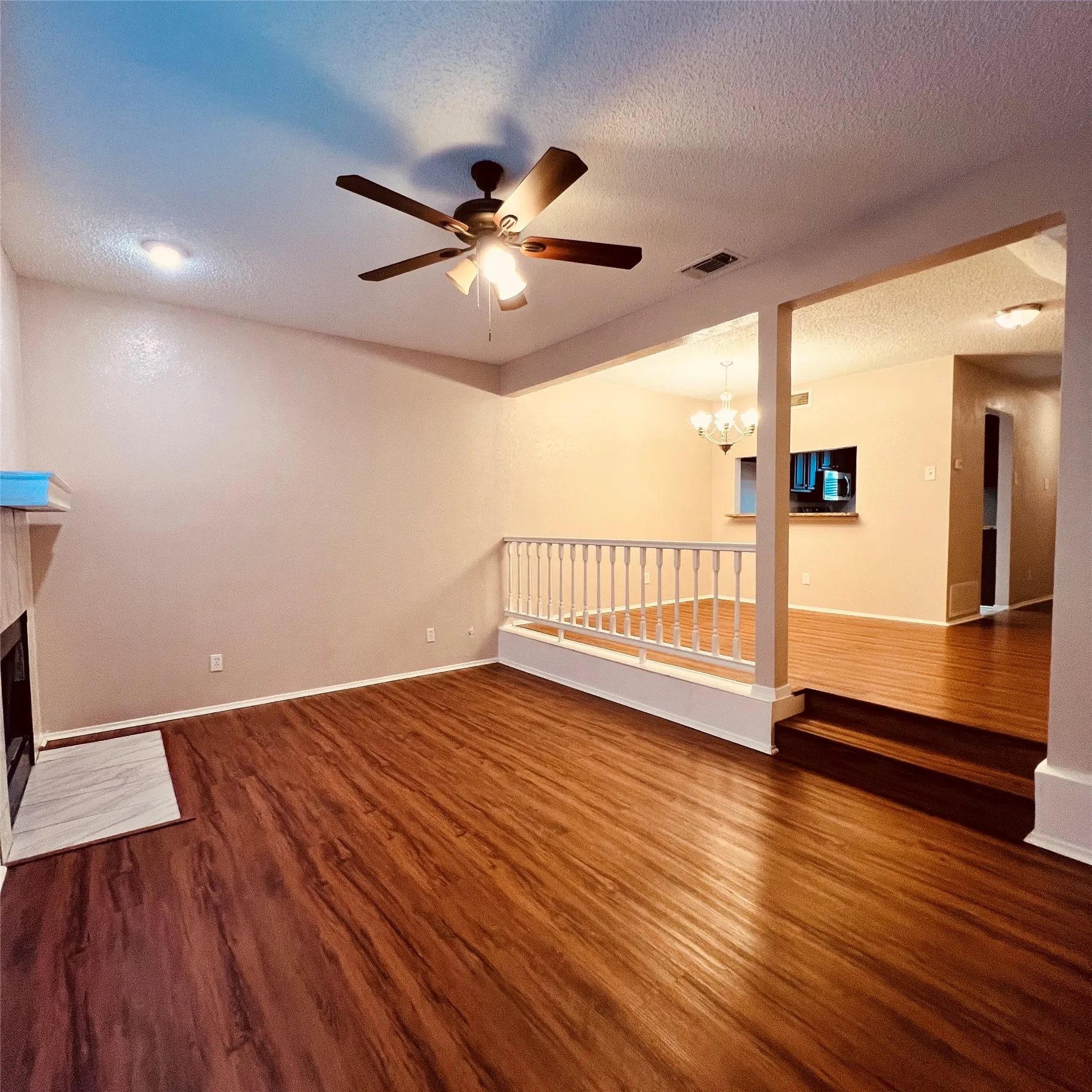 Condominium For Rent in Dallas County , 3635 Garden Brook Drive 6300, Farmers Branch, Texas 75234, 2 Bedroom, 3 Bathroom, Garage spaces, 1,158 Sqft, built in 1983, mls#21393585, Real Estate Agent in Farmers Branch, Homes For Rent in Dallas county, Homes For Rent in Farmers Branch, Realtor in Farmers Branch Texas, Real Estate Brokerage Independent Realty Texas, Luminita Cordes Realtor