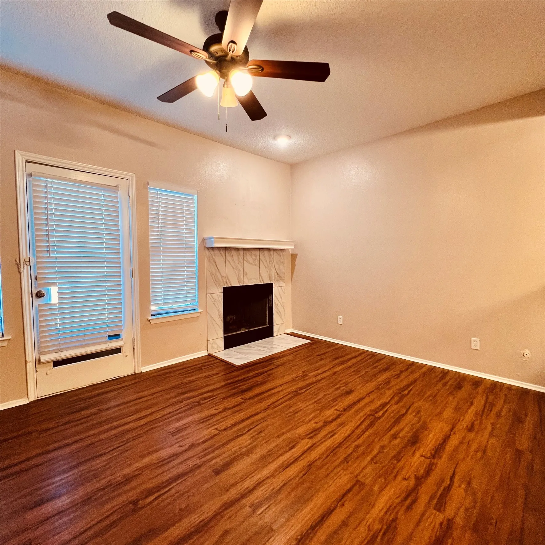 Condominium For Rent in Dallas County , 3635 Garden Brook Drive 6300, Farmers Branch, Texas 75234, 2 Bedroom, 3 Bathroom, Garage spaces, 1,158 Sqft, built in 1983, mls#21393585, Real Estate Agent in Farmers Branch, Homes For Rent in Dallas county, Homes For Rent in Farmers Branch, Realtor in Farmers Branch Texas, Real Estate Brokerage Independent Realty Texas, Luminita Cordes Realtor