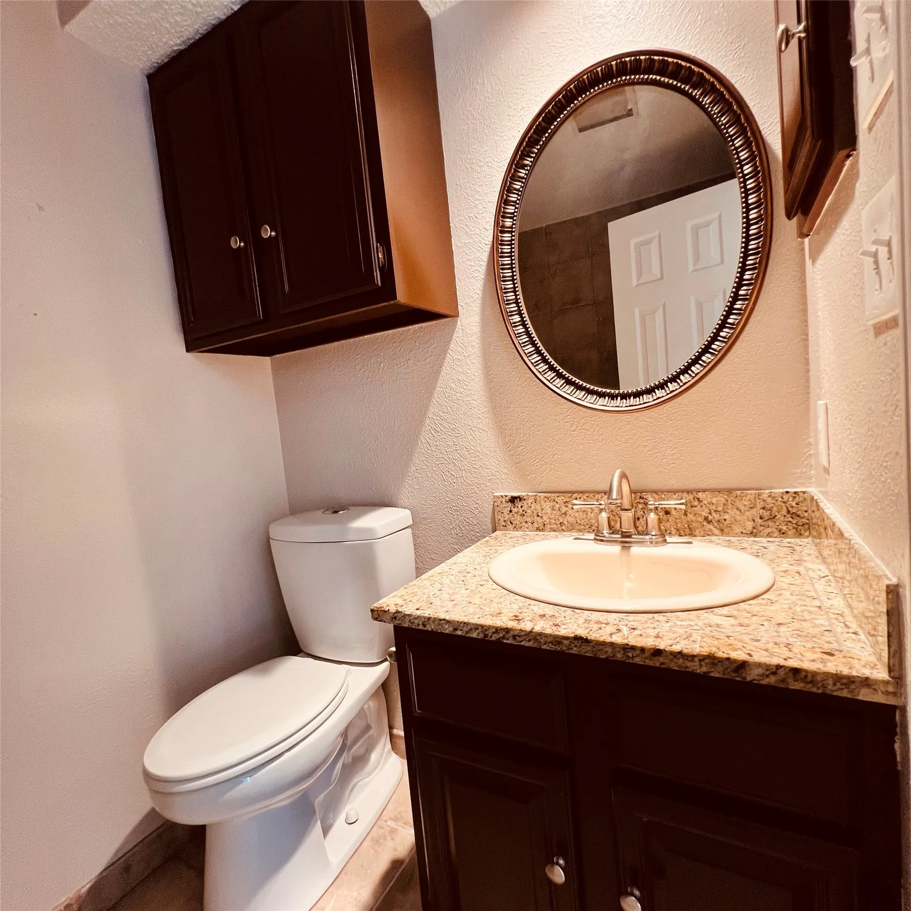 Condominium For Rent in Dallas County , 3635 Garden Brook Drive 6300, Farmers Branch, Texas 75234, 2 Bedroom, 3 Bathroom, Garage spaces, 1,158 Sqft, built in 1983, mls#21393585, Real Estate Agent in Farmers Branch, Homes For Rent in Dallas county, Homes For Rent in Farmers Branch, Realtor in Farmers Branch Texas, Real Estate Brokerage Independent Realty Texas, Luminita Cordes Realtor