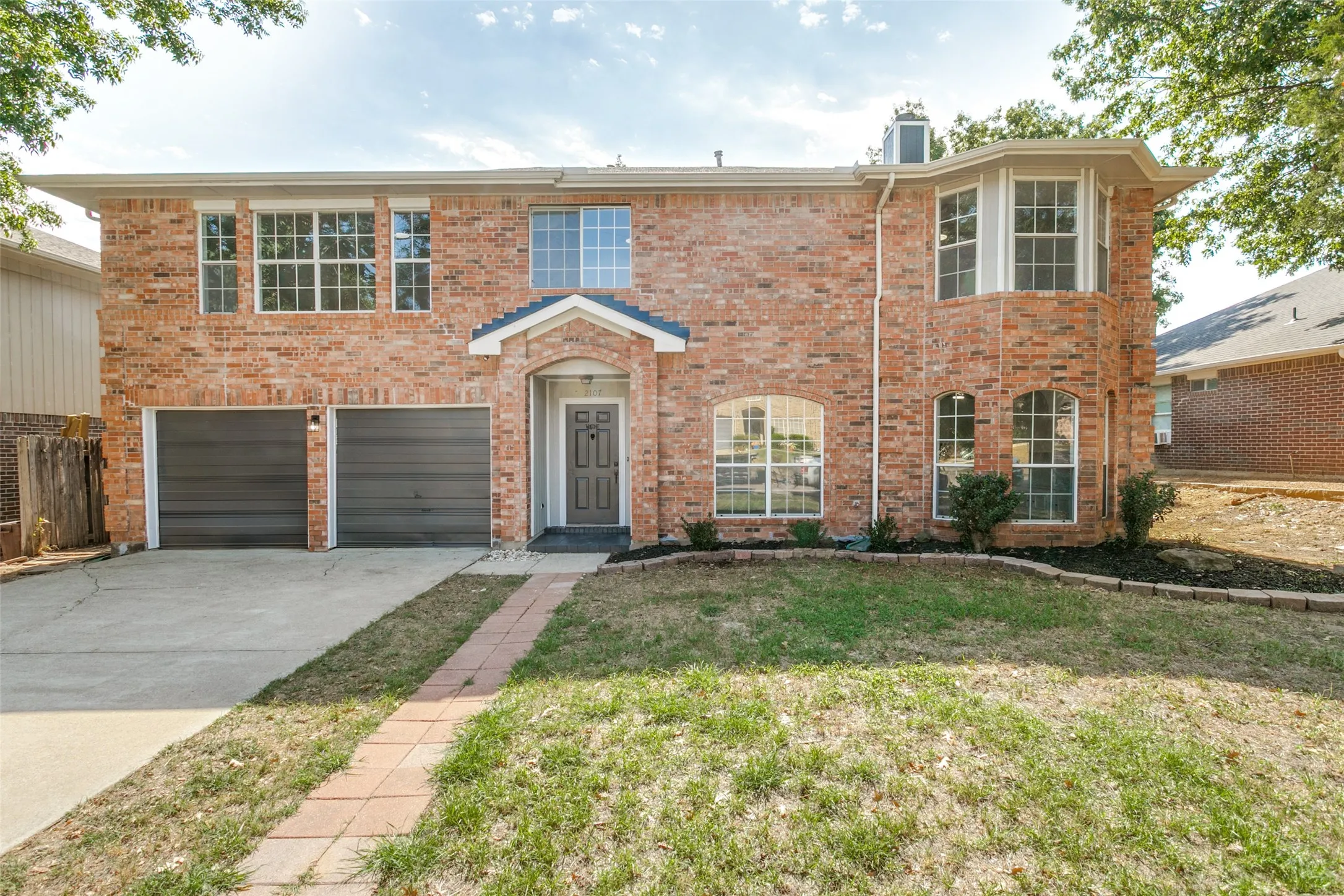 Single Family Residence For Sale in Denton County , 2107 Meadowview Drive, Corinth, Texas 76210, 4 Bedroom, 3 Bathroom, 2 Garage spaces, 3,056 Sqft, built in 1993, mls#21392544, Real Estate Agent in Corinth, Homes For Sale in Denton county, Homes For Sale in Corinth, Realtor in Corinth Texas, Real Estate Brokerage Independent Realty Texas, Luminita Cordes Realtor