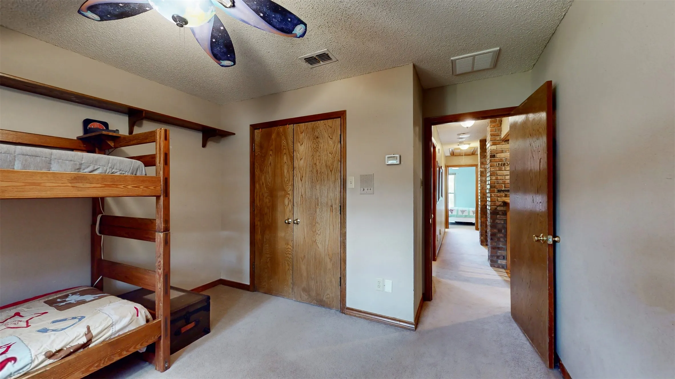 Single Family Residence For Sale in Denton County , 20 Creekmere Drive, Trophy Club, Texas 76262, 4 Bedroom, 3 Bathroom, 2 Garage spaces, 2,560 Sqft, built in 1984, mls#21392862, Real Estate Agent in Trophy Club, Homes For Sale in Denton county, Homes For Sale in Trophy Club, Realtor in Trophy Club Texas, Real Estate Brokerage Independent Realty Texas, Luminita Cordes Realtor