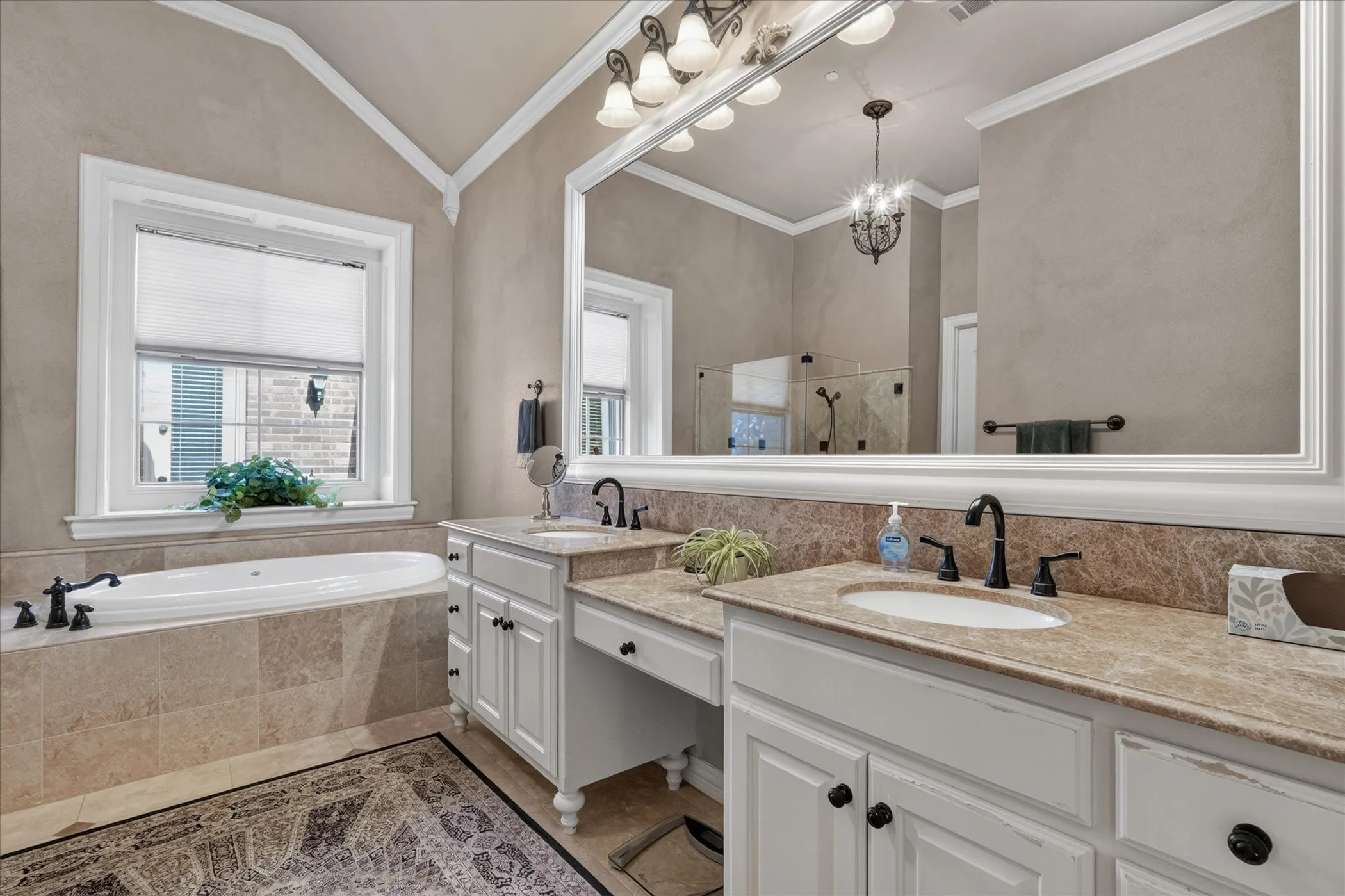 Single Family Residence For Sale in Tarrant County , 2824 Cotswold Court, Keller, Texas 76248, 3 Bedroom, 3 Bathroom, 2 Garage spaces, 2,611 Sqft, built in 2007, mls#21379318, Real Estate Agent in Keller, Homes For Sale in Tarrant county, Homes For Sale in Keller, Realtor in Keller Texas, Real Estate Brokerage Independent Realty Texas, Luminita Cordes Realtor