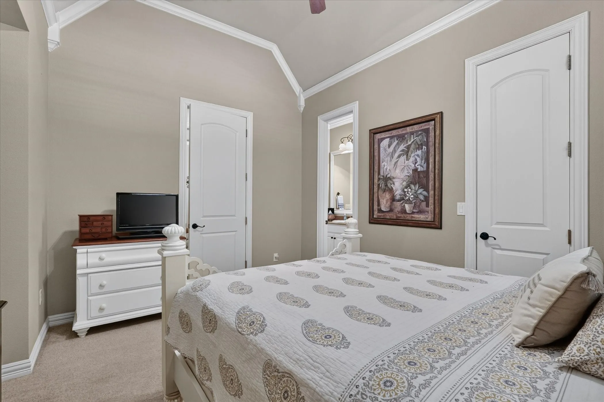 Single Family Residence For Sale in Tarrant County , 2824 Cotswold Court, Keller, Texas 76248, 3 Bedroom, 3 Bathroom, 2 Garage spaces, 2,611 Sqft, built in 2007, mls#21379318, Real Estate Agent in Keller, Homes For Sale in Tarrant county, Homes For Sale in Keller, Realtor in Keller Texas, Real Estate Brokerage Independent Realty Texas, Luminita Cordes Realtor