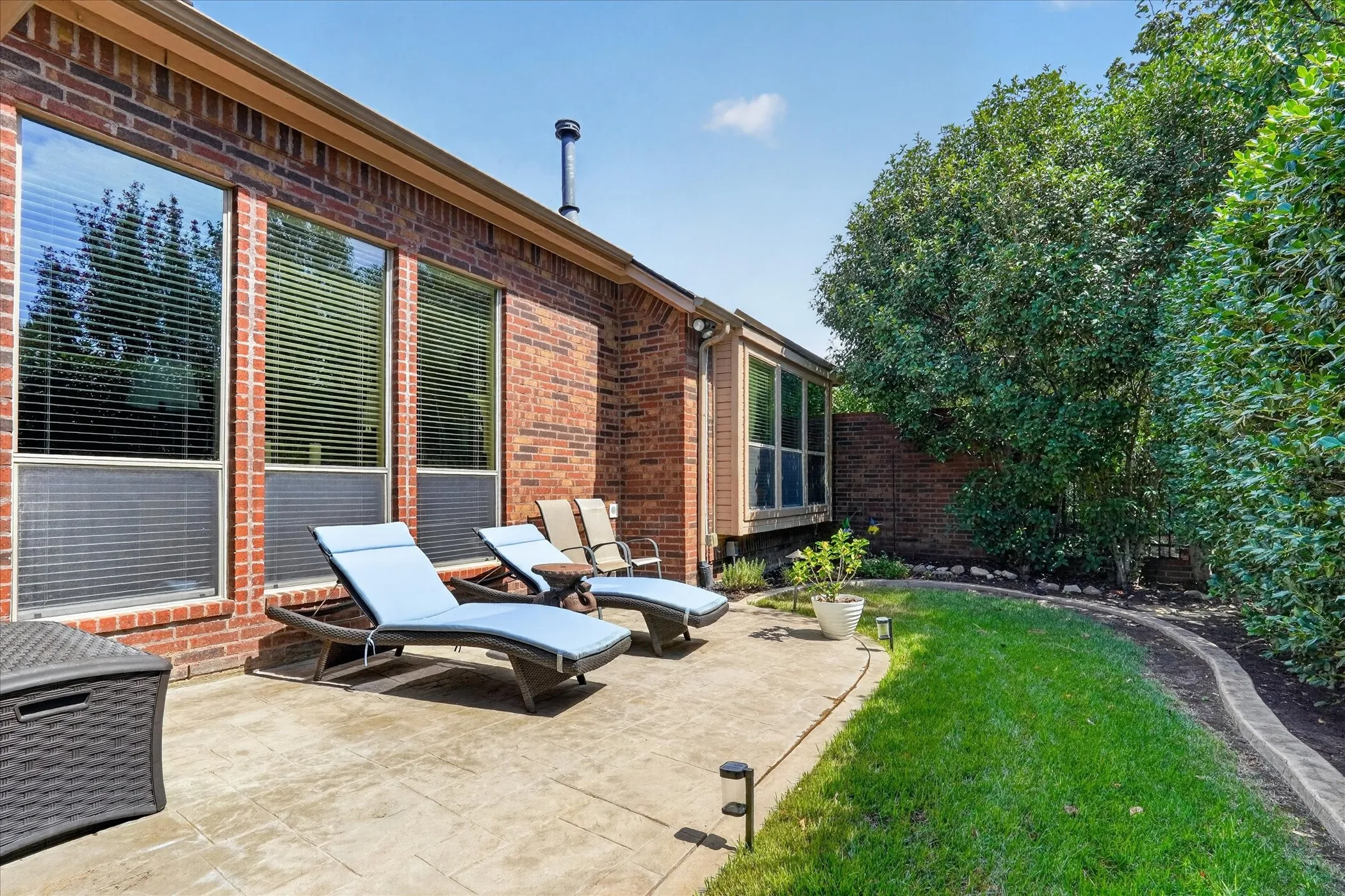 Single Family Residence For Sale in Tarrant County , 2824 Cotswold Court, Keller, Texas 76248, 3 Bedroom, 3 Bathroom, 2 Garage spaces, 2,611 Sqft, built in 2007, mls#21379318, Real Estate Agent in Keller, Homes For Sale in Tarrant county, Homes For Sale in Keller, Realtor in Keller Texas, Real Estate Brokerage Independent Realty Texas, Luminita Cordes Realtor