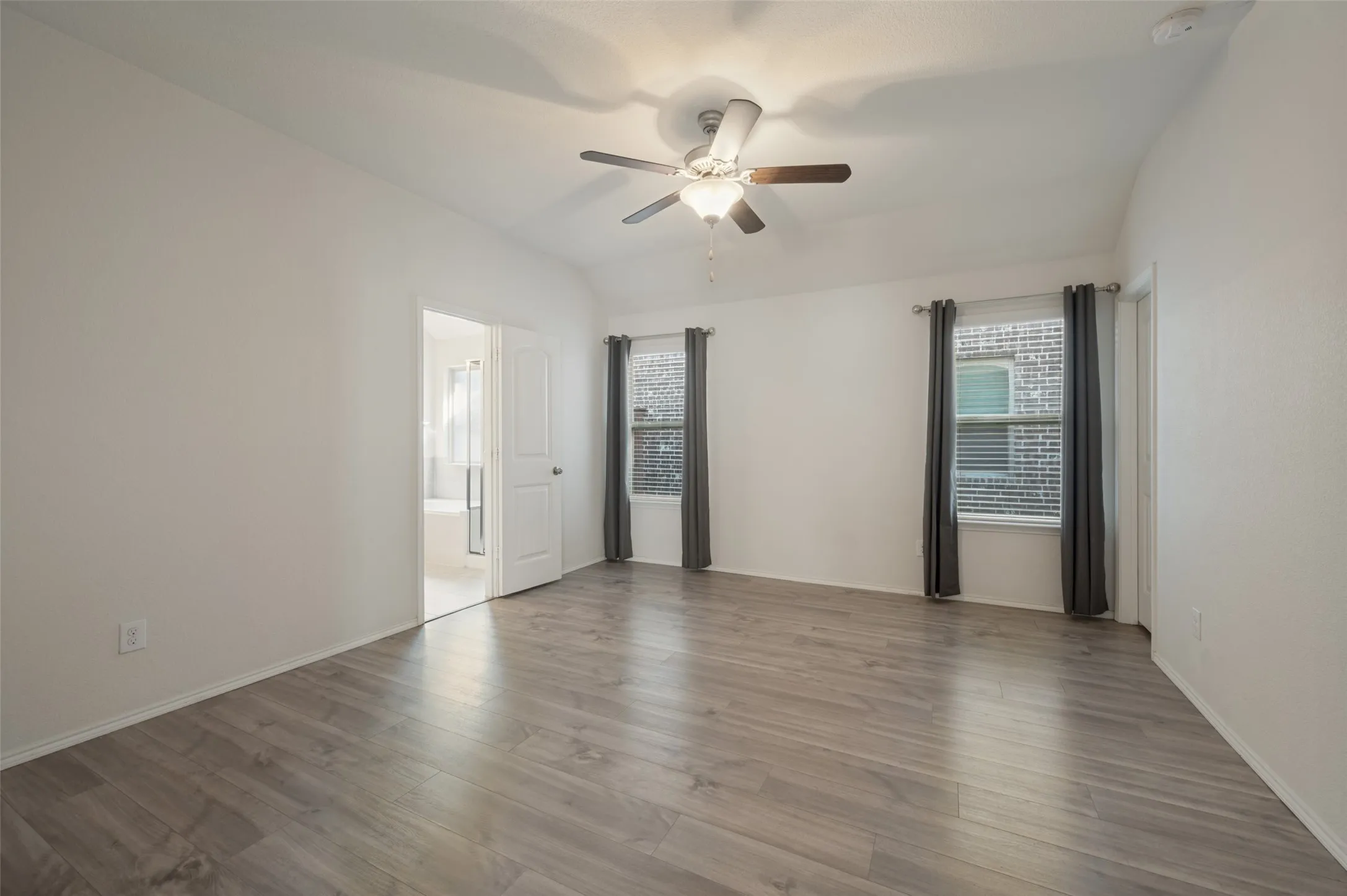 Single Family Residence For Sale in Denton County , 2445 Dolostone Drive, Little Elm, Texas 76227, 3 Bedroom, 2 Bathroom, 2 Garage spaces, 1,367 Sqft, built in 2018, mls#21392560, Real Estate Agent in Little Elm, Homes For Sale in Denton county, Homes For Sale in Little Elm, Realtor in Little Elm Texas, Real Estate Brokerage Independent Realty Texas, Luminita Cordes Realtor