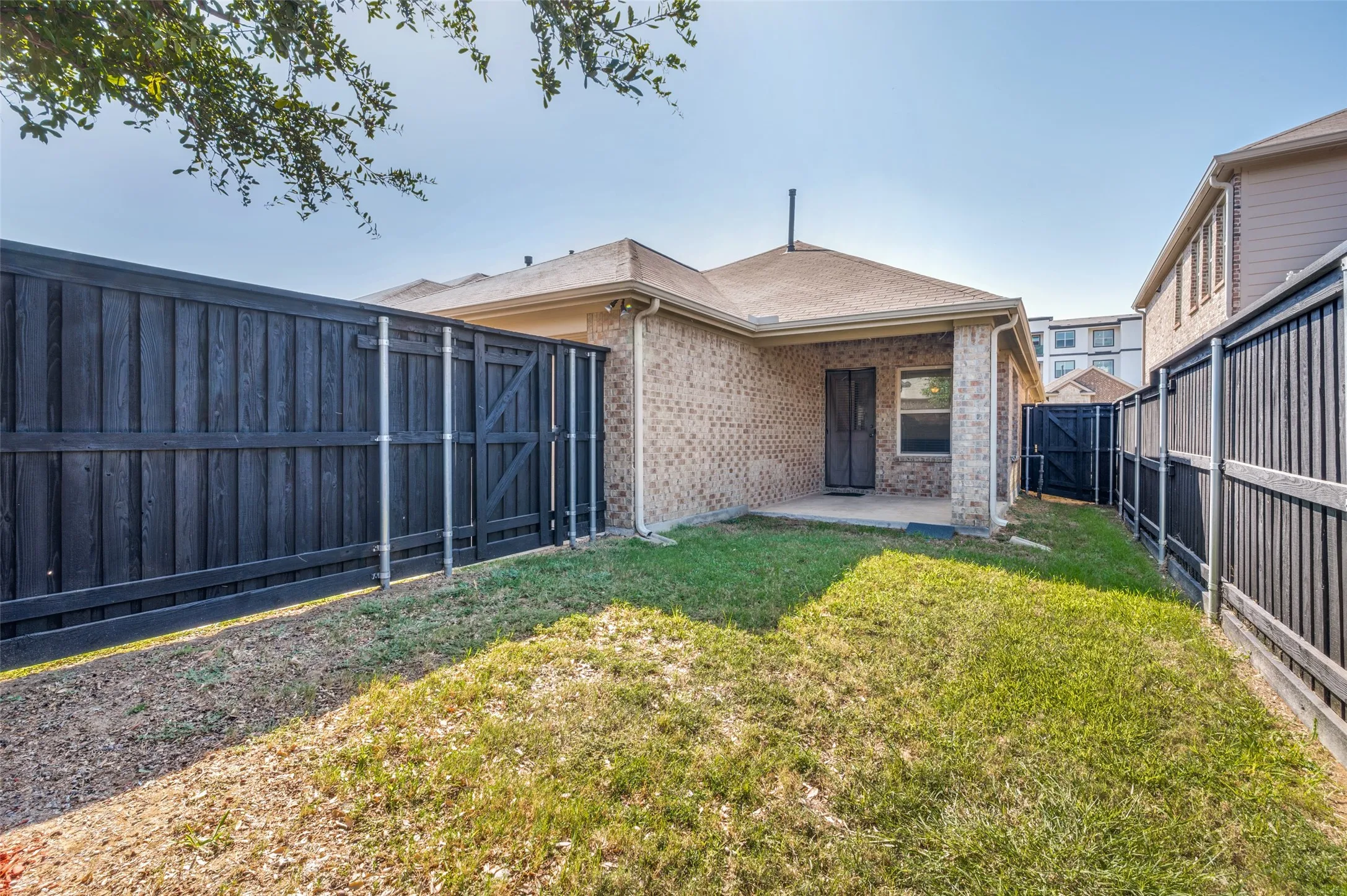 Single Family Residence For Sale in Denton County , 2445 Dolostone Drive, Little Elm, Texas 76227, 3 Bedroom, 2 Bathroom, 2 Garage spaces, 1,367 Sqft, built in 2018, mls#21392560, Real Estate Agent in Little Elm, Homes For Sale in Denton county, Homes For Sale in Little Elm, Realtor in Little Elm Texas, Real Estate Brokerage Independent Realty Texas, Luminita Cordes Realtor