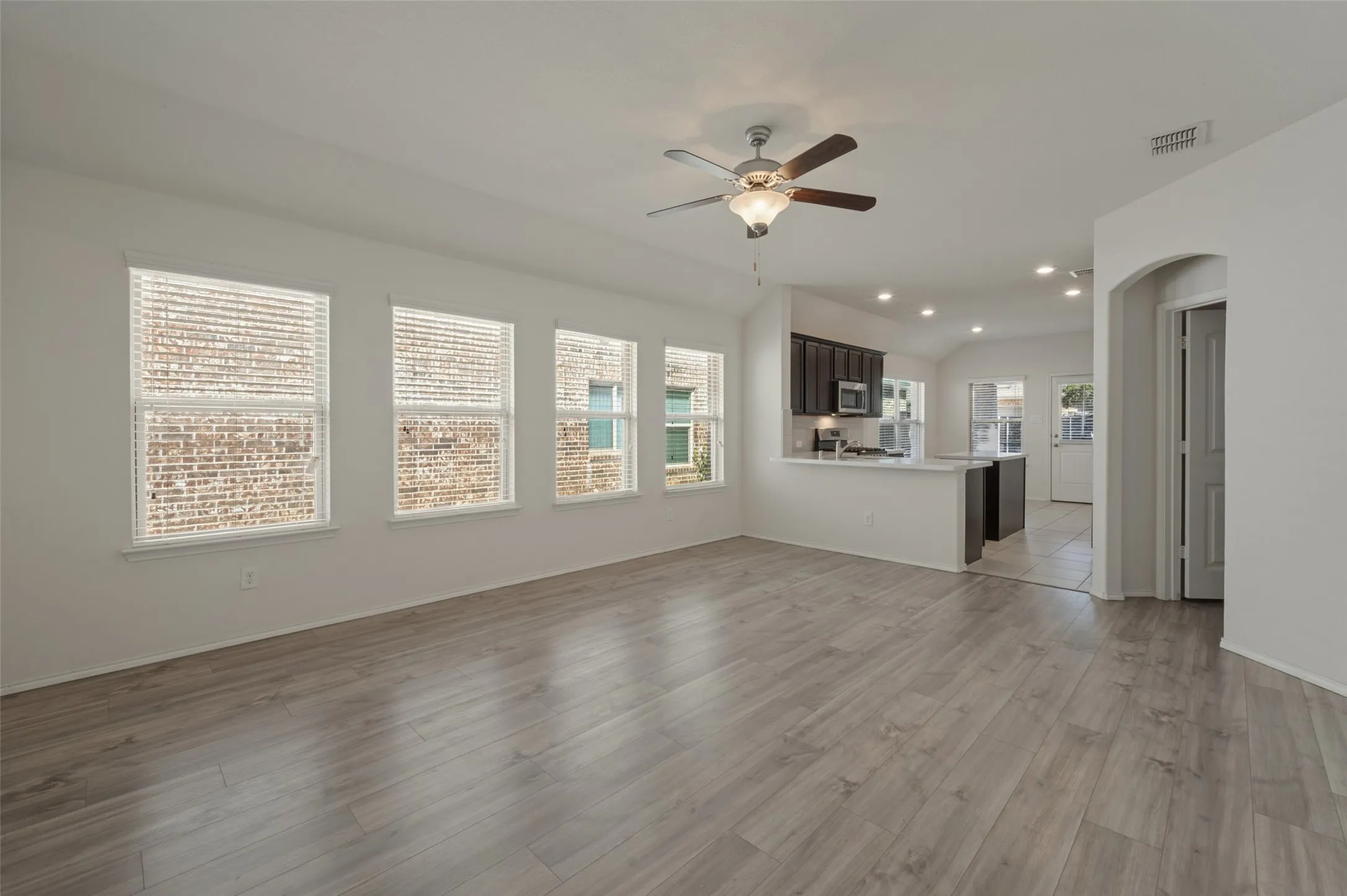 Single Family Residence For Sale in Denton County , 2445 Dolostone Drive, Little Elm, Texas 76227, 3 Bedroom, 2 Bathroom, 2 Garage spaces, 1,367 Sqft, built in 2018, mls#21392560, Real Estate Agent in Little Elm, Homes For Sale in Denton county, Homes For Sale in Little Elm, Realtor in Little Elm Texas, Real Estate Brokerage Independent Realty Texas, Luminita Cordes Realtor