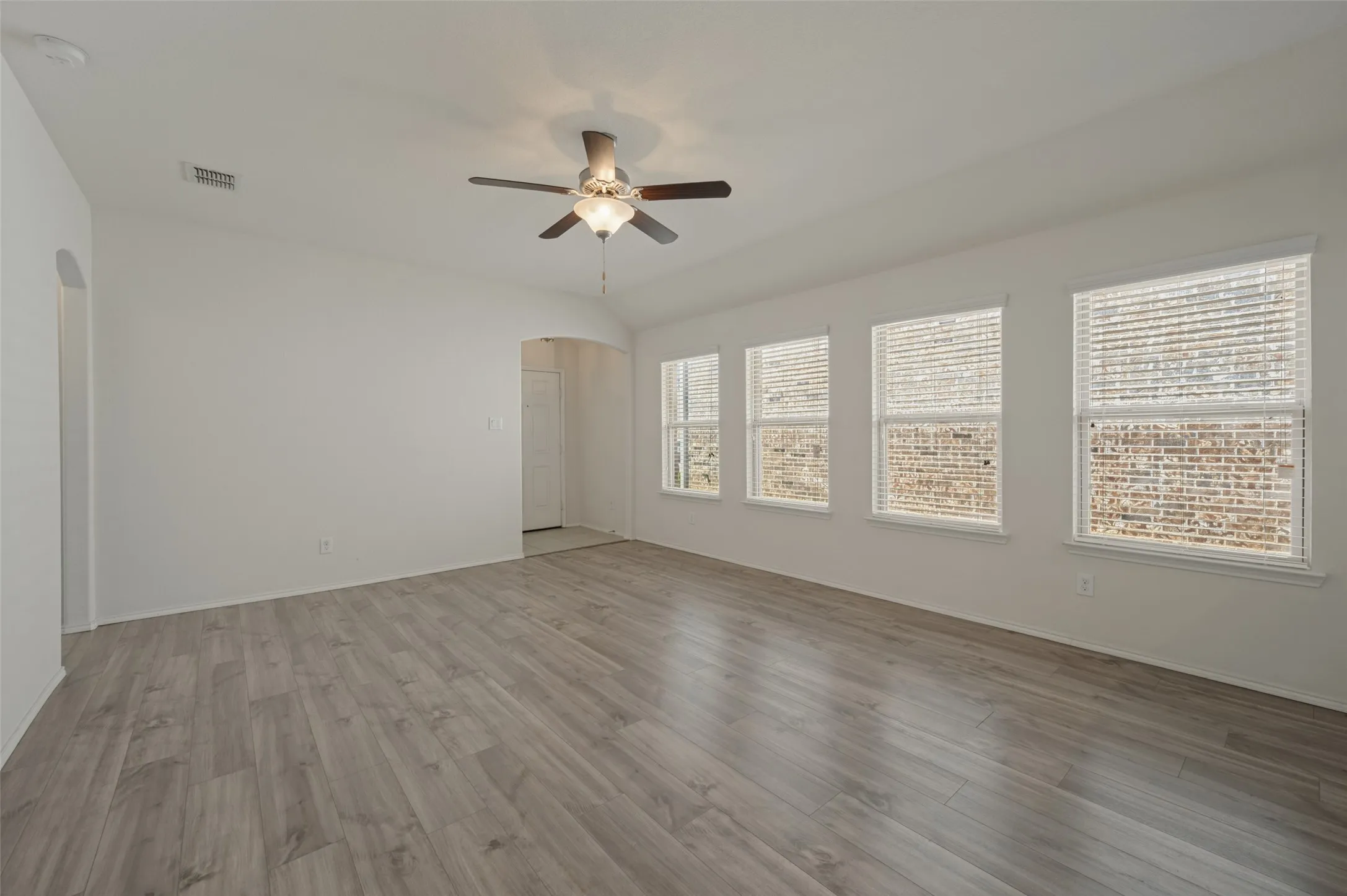 Single Family Residence For Sale in Denton County , 2445 Dolostone Drive, Little Elm, Texas 76227, 3 Bedroom, 2 Bathroom, 2 Garage spaces, 1,367 Sqft, built in 2018, mls#21392560, Real Estate Agent in Little Elm, Homes For Sale in Denton county, Homes For Sale in Little Elm, Realtor in Little Elm Texas, Real Estate Brokerage Independent Realty Texas, Luminita Cordes Realtor