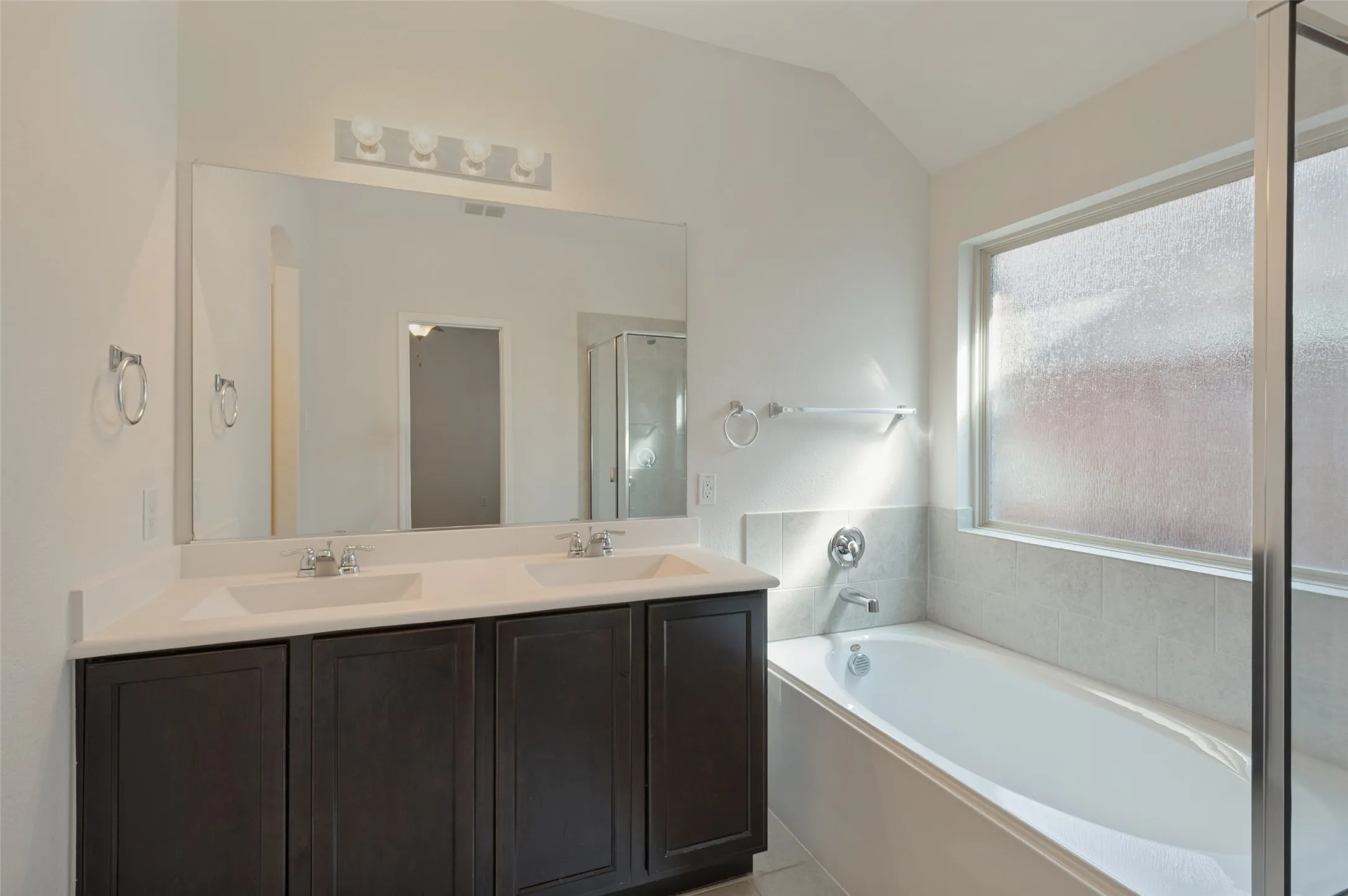 Single Family Residence For Sale in Denton County , 2445 Dolostone Drive, Little Elm, Texas 76227, 3 Bedroom, 2 Bathroom, 2 Garage spaces, 1,367 Sqft, built in 2018, mls#21392560, Real Estate Agent in Little Elm, Homes For Sale in Denton county, Homes For Sale in Little Elm, Realtor in Little Elm Texas, Real Estate Brokerage Independent Realty Texas, Luminita Cordes Realtor