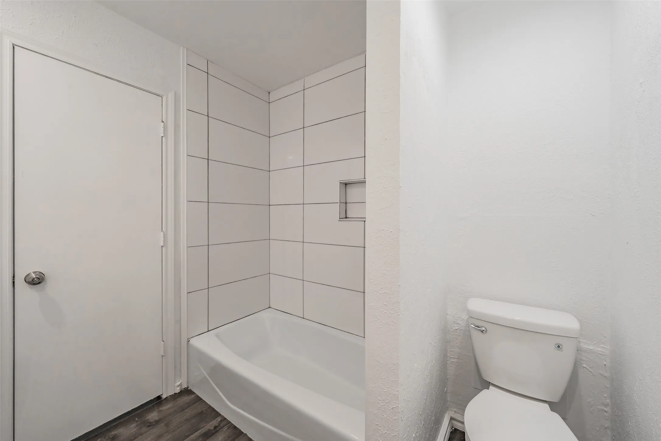 Single Family Residence For Rent in Dallas County , 5812 Regatta Circle, Dallas, Texas 75232, 3 Bedroom, 2 Bathroom, 2 Garage spaces, 1,303 Sqft, built in 1982, mls#21393603, Real Estate Agent in Dallas, Homes For Rent in Dallas county, Homes For Rent in Dallas, Realtor in Dallas Texas, Real Estate Brokerage Independent Realty Texas, Luminita Cordes Realtor