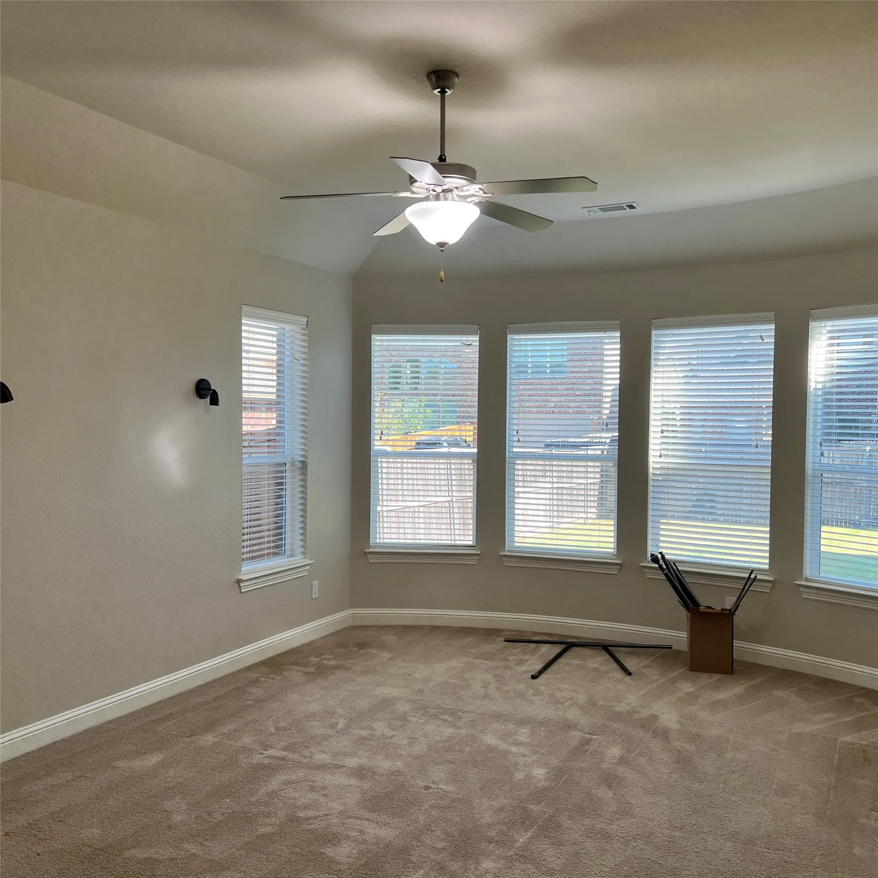Single Family Residence For Rent in Collin County , 3532 Ballycastle Drive, Plano, Texas 75074, 5 Bedroom, 3 Bathroom, 2 Garage spaces, 3,434 Sqft, built in 2012, mls#21393543, Real Estate Agent in Plano, Homes For Rent in Collin county, Homes For Rent in Plano, Realtor in Plano Texas, Real Estate Brokerage Independent Realty Texas, Luminita Cordes Realtor