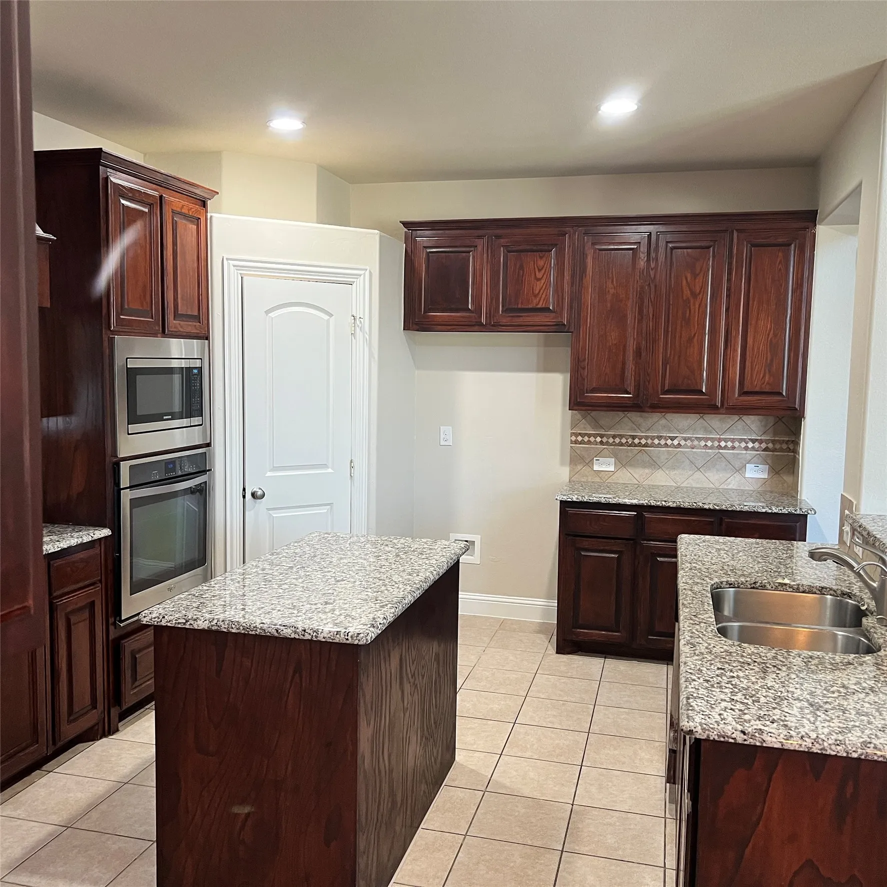 Single Family Residence For Rent in Collin County , 3532 Ballycastle Drive, Plano, Texas 75074, 5 Bedroom, 3 Bathroom, 2 Garage spaces, 3,434 Sqft, built in 2012, mls#21393543, Real Estate Agent in Plano, Homes For Rent in Collin county, Homes For Rent in Plano, Realtor in Plano Texas, Real Estate Brokerage Independent Realty Texas, Luminita Cordes Realtor