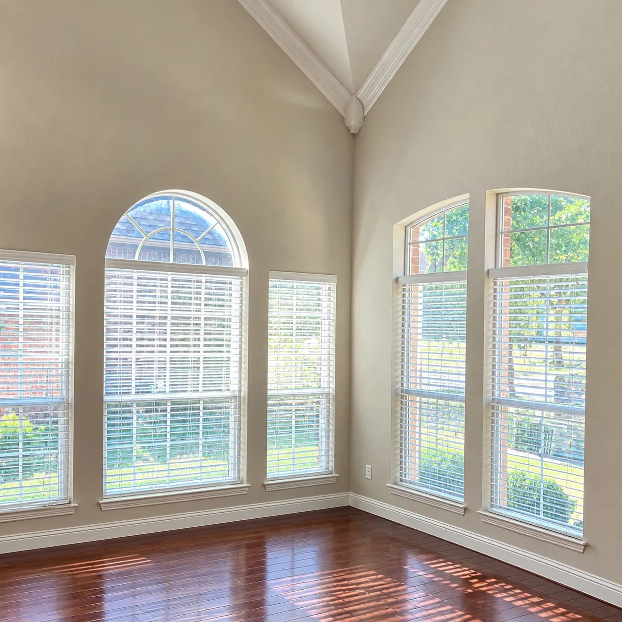 Single Family Residence For Rent in Collin County , 3532 Ballycastle Drive, Plano, Texas 75074, 5 Bedroom, 3 Bathroom, 2 Garage spaces, 3,434 Sqft, built in 2012, mls#21393543, Real Estate Agent in Plano, Homes For Rent in Collin county, Homes For Rent in Plano, Realtor in Plano Texas, Real Estate Brokerage Independent Realty Texas, Luminita Cordes Realtor