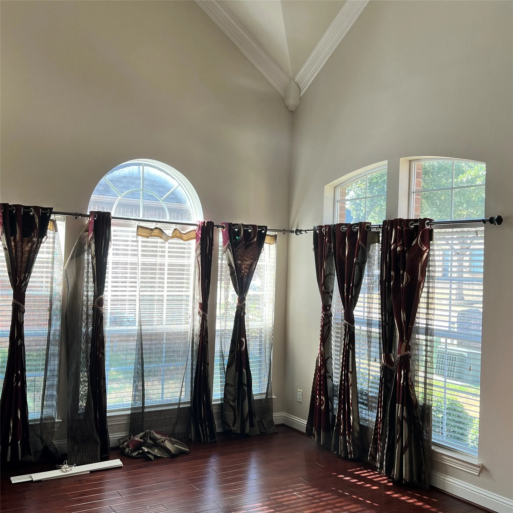 Single Family Residence For Rent in Collin County , 3532 Ballycastle Drive, Plano, Texas 75074, 5 Bedroom, 3 Bathroom, 2 Garage spaces, 3,434 Sqft, built in 2012, mls#21393543, Real Estate Agent in Plano, Homes For Rent in Collin county, Homes For Rent in Plano, Realtor in Plano Texas, Real Estate Brokerage Independent Realty Texas, Luminita Cordes Realtor