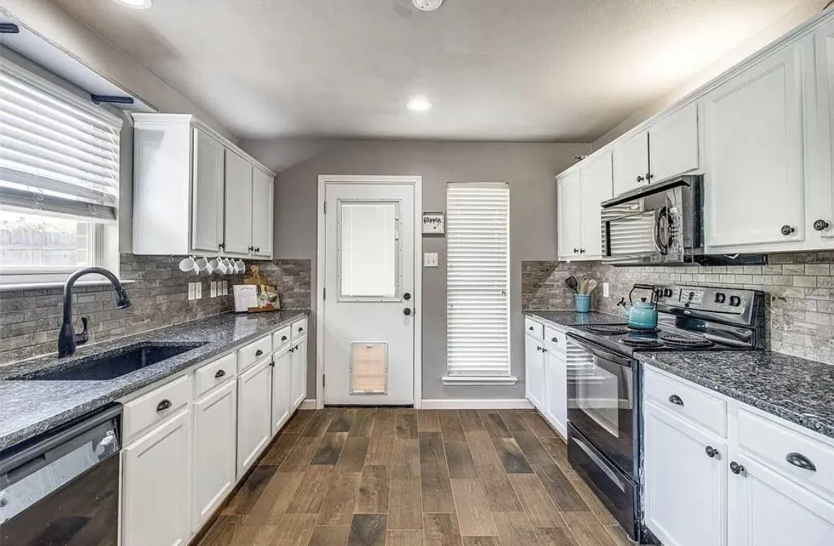 Single Family Residence For Rent in Collin County , 505 Harvard Drive, Princeton, Texas 75407, 4 Bedroom, 2 Bathroom, 2 Garage spaces, 1,688 Sqft, built in 2005, mls#21393609, Real Estate Agent in Princeton, Homes For Rent in Collin county, Homes For Rent in Princeton, Realtor in Princeton Texas, Real Estate Brokerage Independent Realty Texas, Luminita Cordes Realtor