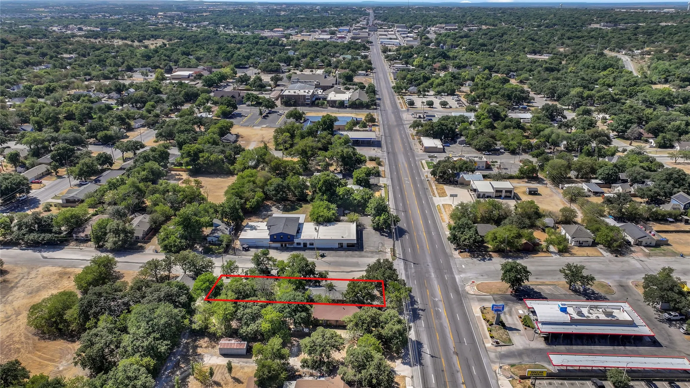 View to the south towards Weatherford Courthouse.