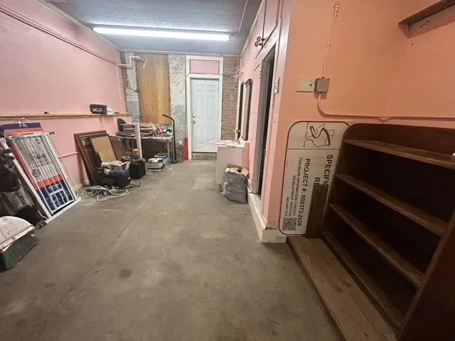 Business For Rent in Grayson County , 119 E Wall Street, Sherman, Texas 75090, 0, 0, Garage spaces, 652 Sqft, built in 1953, mls#21393601, Real Estate Agent in Sherman, Homes For Rent in Grayson county, Homes For Rent in Sherman, Realtor in Sherman Texas, Real Estate Brokerage Independent Realty Texas, Luminita Cordes Realtor