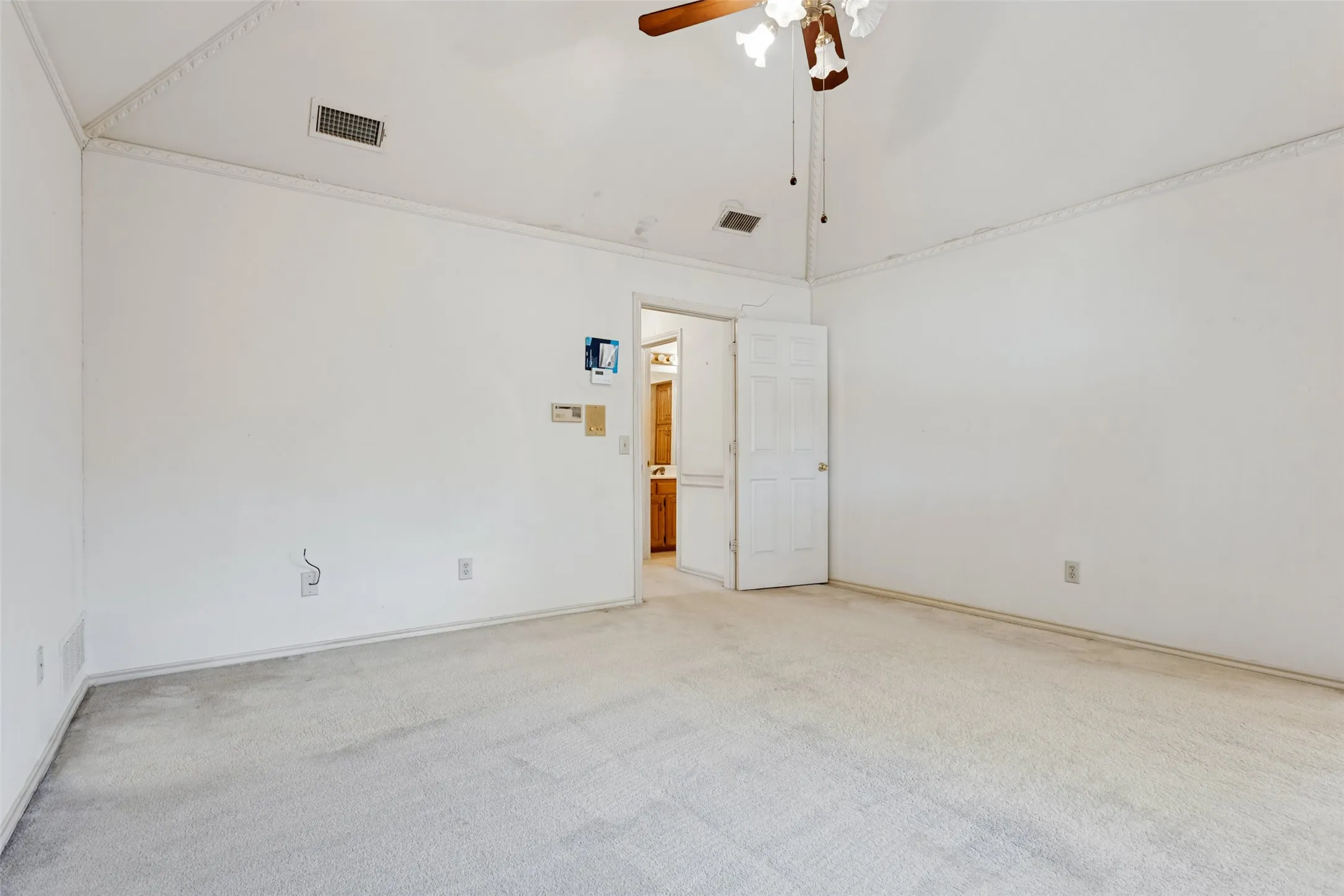 Single Family Residence For Sale in Collin County , 3428 Omar Lane, Plano, Texas 75023, 4 Bedroom, 3 Bathroom, 2 Garage spaces, 2,557 Sqft, built in 1983, mls#21393604, Real Estate Agent in Plano, Homes For Sale in Collin county, Homes For Sale in Plano, Realtor in Plano Texas, Real Estate Brokerage Independent Realty Texas, Luminita Cordes Realtor