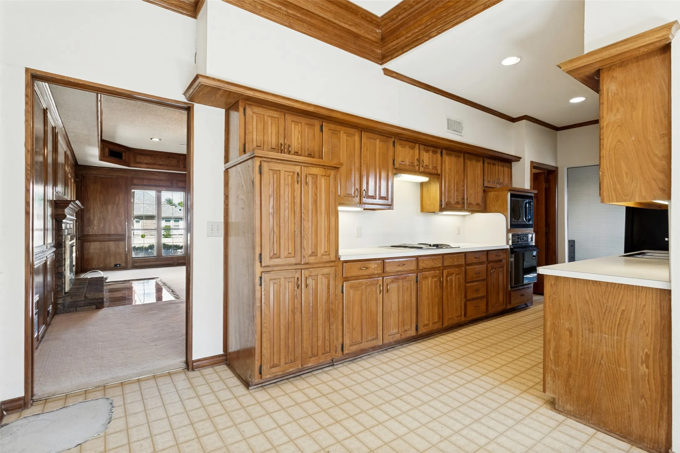 Single Family Residence For Sale in Collin County , 3428 Omar Lane, Plano, Texas 75023, 4 Bedroom, 3 Bathroom, 2 Garage spaces, 2,557 Sqft, built in 1983, mls#21393604, Real Estate Agent in Plano, Homes For Sale in Collin county, Homes For Sale in Plano, Realtor in Plano Texas, Real Estate Brokerage Independent Realty Texas, Luminita Cordes Realtor