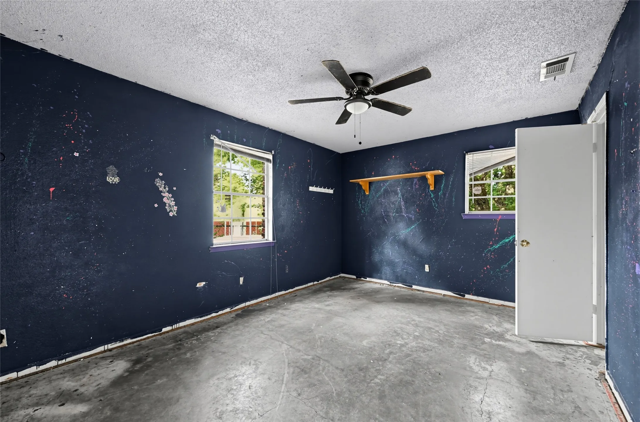 Single Family Residence For Sale in Dallas County , 1611 Shepherd Lane, Dallas, Texas 75253, 3 Bedroom, 2 Bathroom, 2 Garage spaces, 1,732 Sqft, built in 1972, mls#21392689, Real Estate Agent in Dallas, Homes For Sale in Dallas county, Homes For Sale in Dallas, Realtor in Dallas Texas, Real Estate Brokerage Independent Realty Texas, Luminita Cordes Realtor