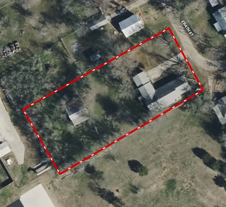 Approximate property lines.
