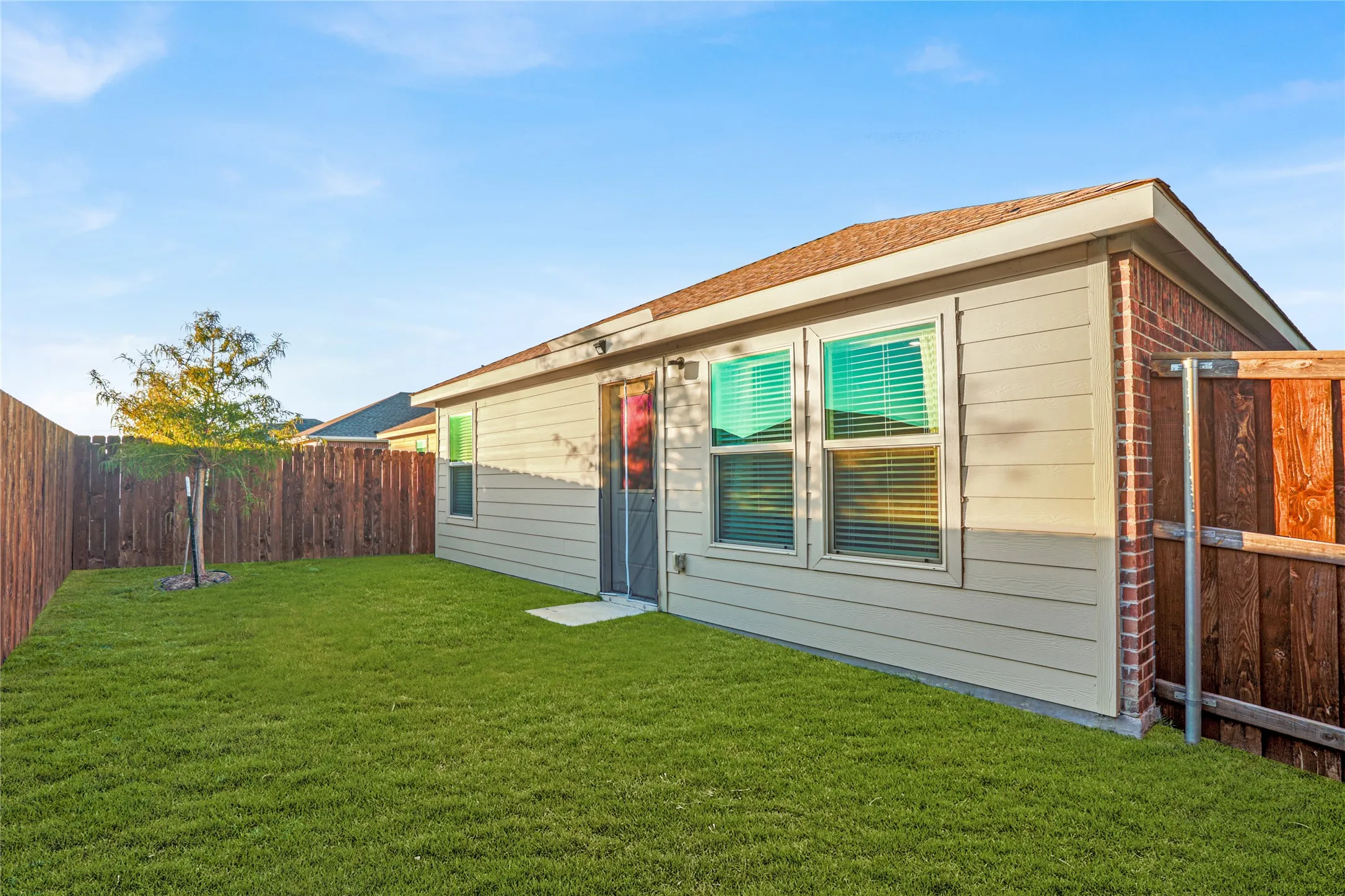 Single Family Residence For Rent in Denton County , 14048 Earlham Street, Pilot Point, Texas 76258, 4 Bedroom, 2 Bathroom, 2 Garage spaces, 1,647 Sqft, built in 2022, mls#21393554, Real Estate Agent in Pilot Point, Homes For Rent in Denton county, Homes For Rent in Pilot Point, Realtor in Pilot Point Texas, Real Estate Brokerage Independent Realty Texas, Luminita Cordes Realtor